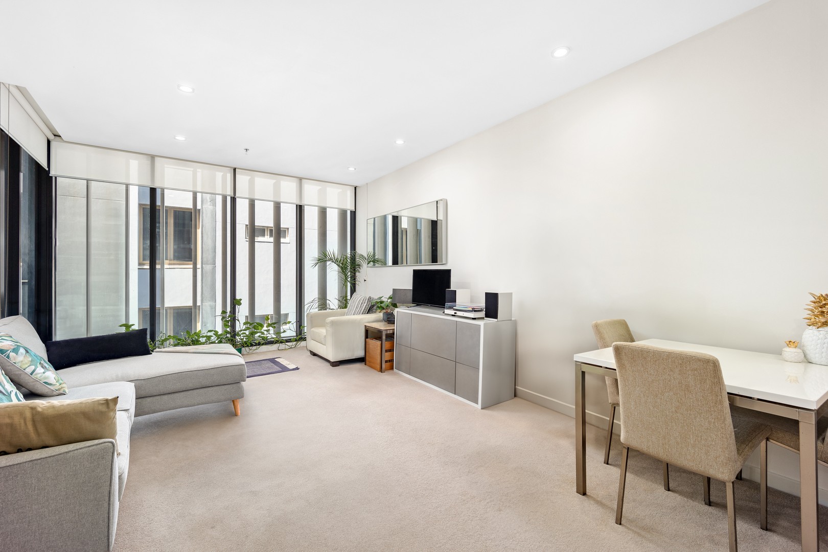 606/70 Queens Road, Melbourne, VIC 3004