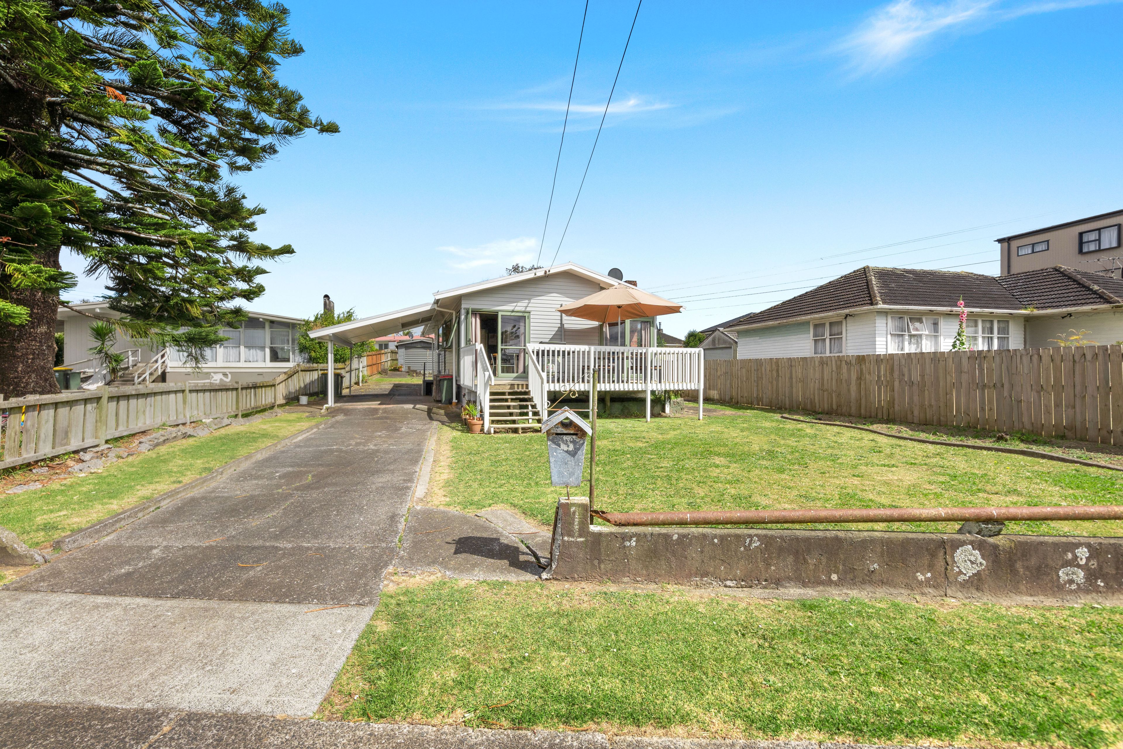 31 Mcburney Place, Mangere East, Manukau City