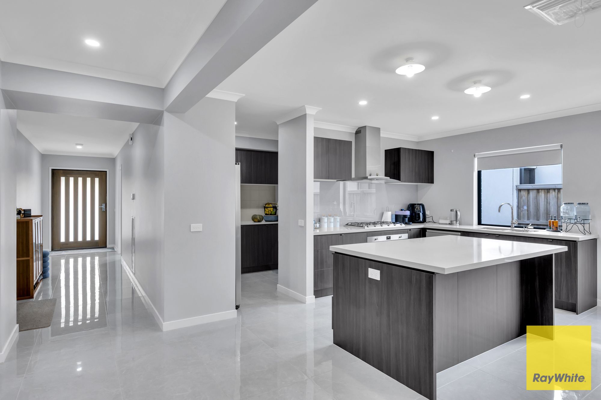 280 Spring Street — photo 11 of 24