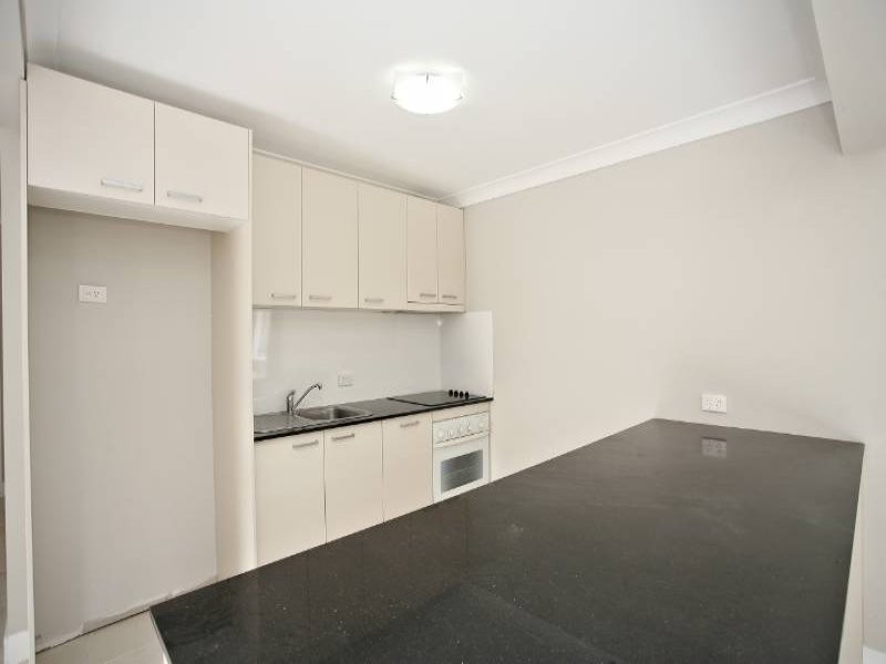 2/37 Lily Street, Everton Hills, QLD 4053