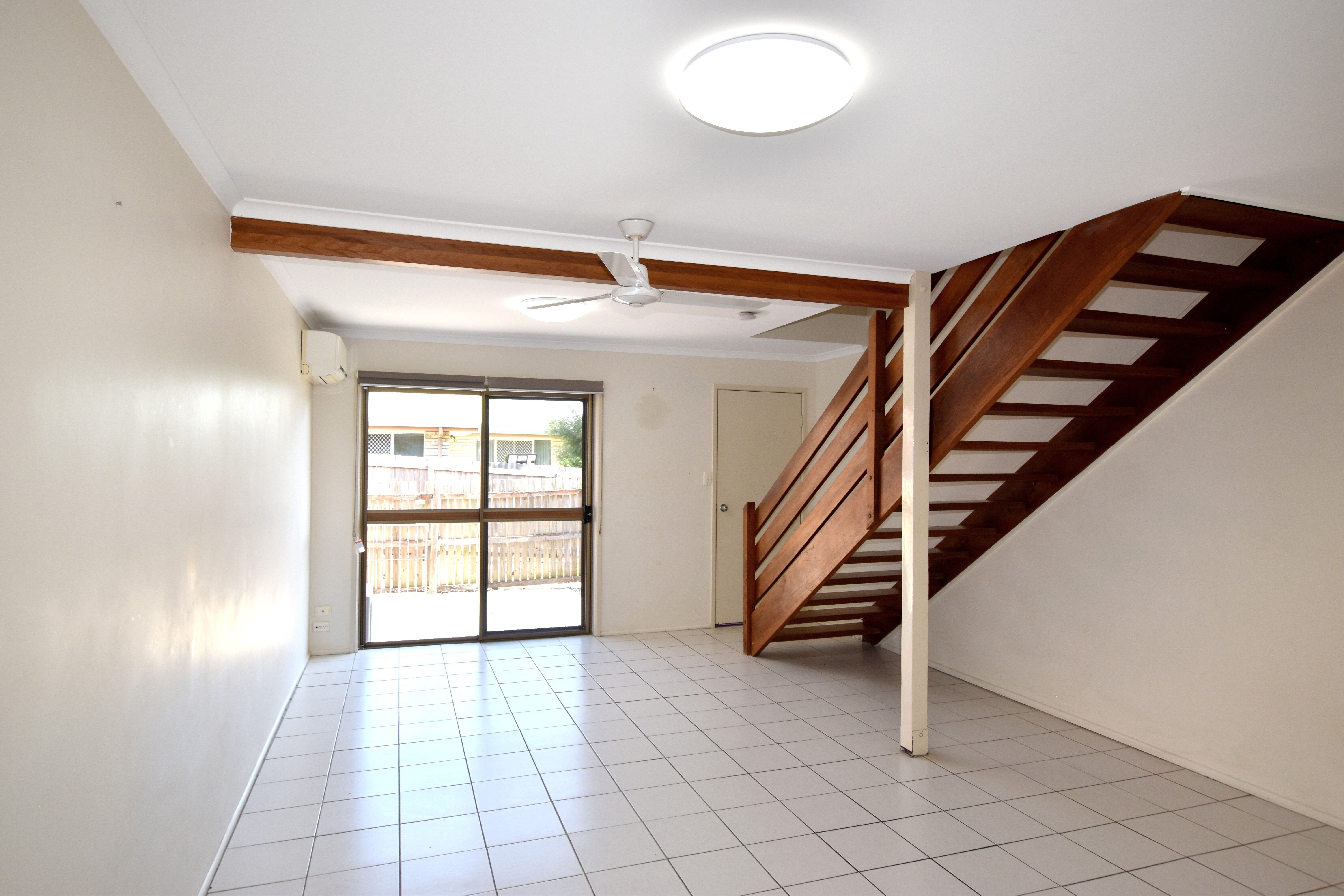 1/136 Oaka Lane, Gladstone Central, QLD 4680