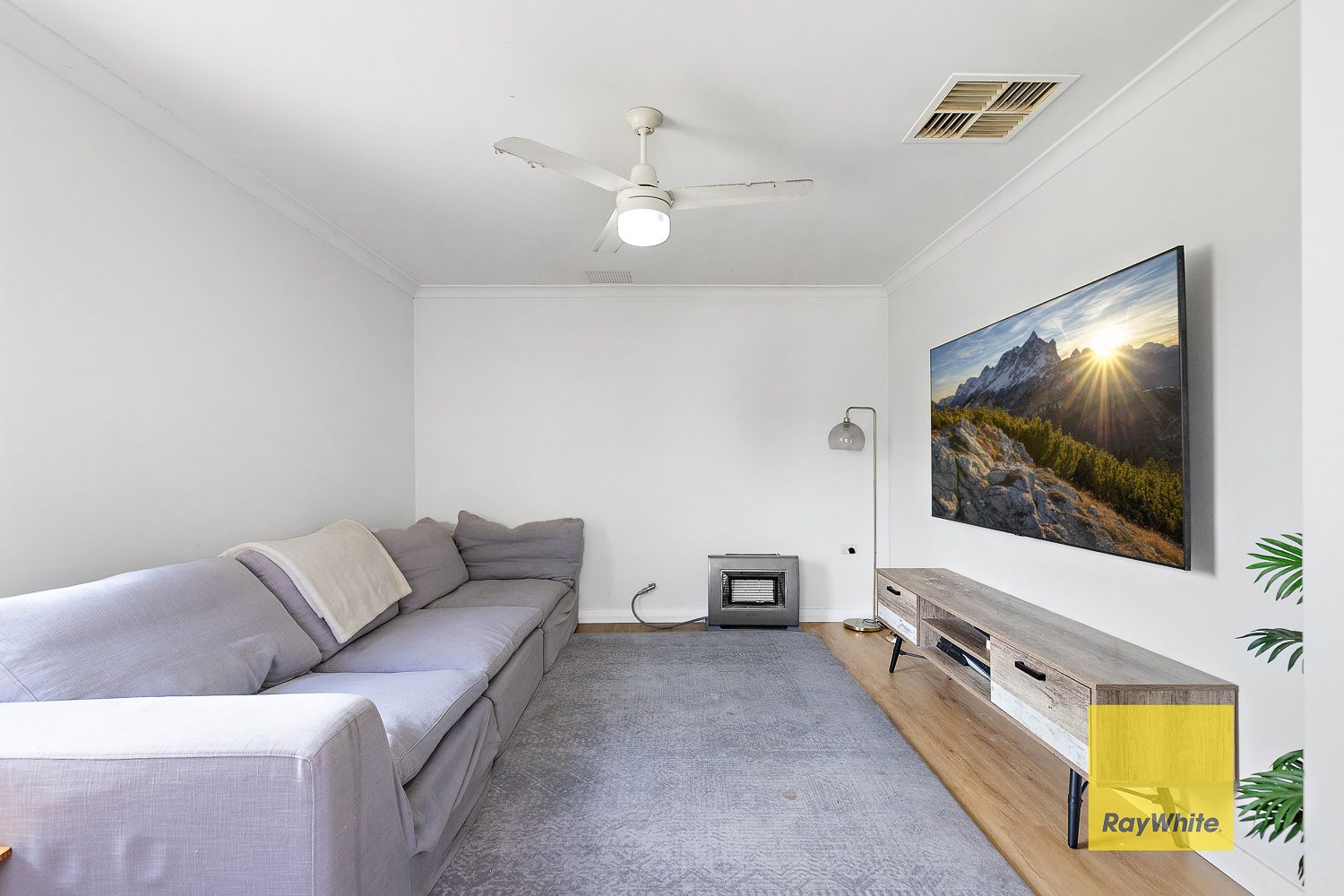 4 Bligh Place — photo 2 of 17
