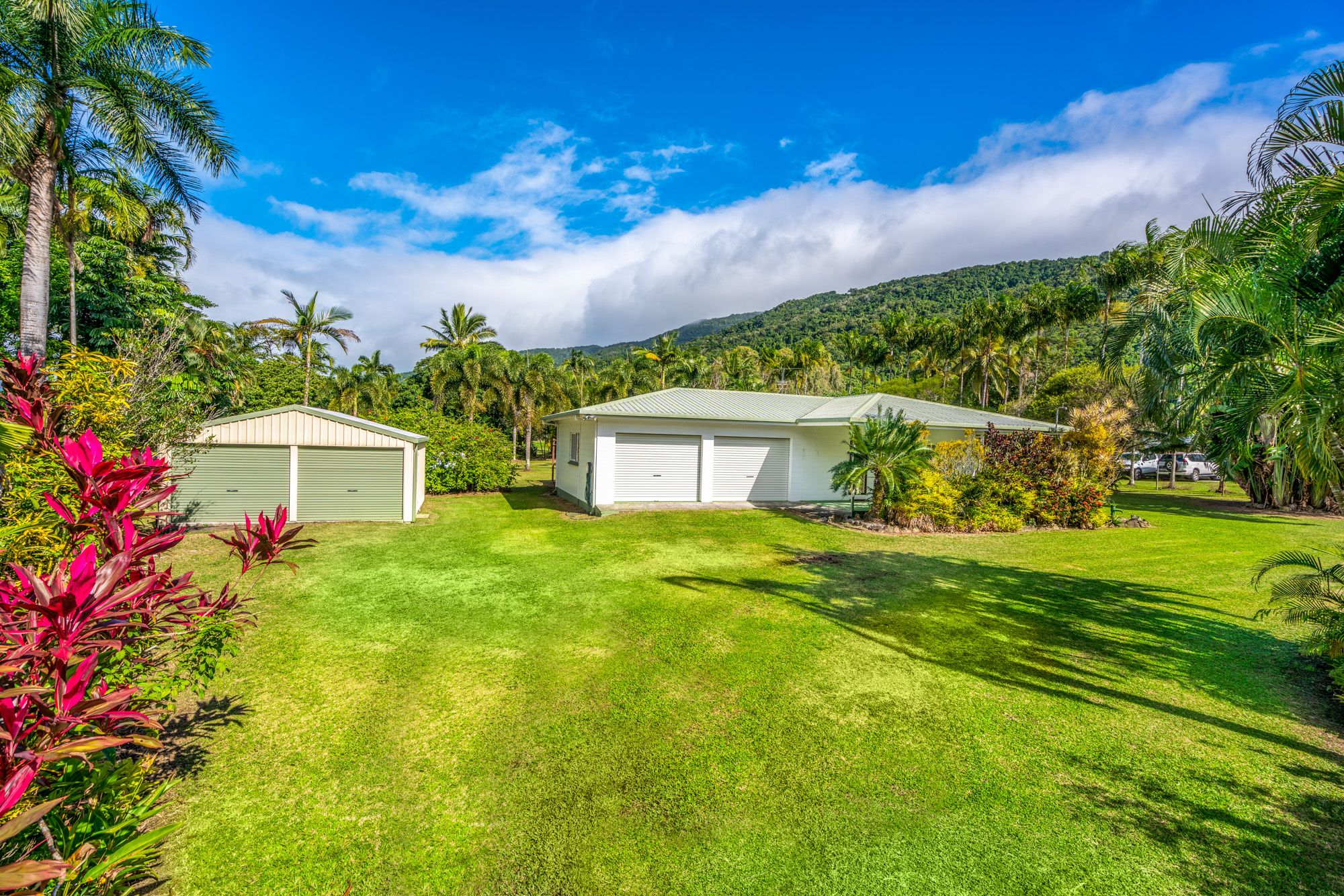 5-7 Mcmahon Drive, Fishery Falls, QLD 4871