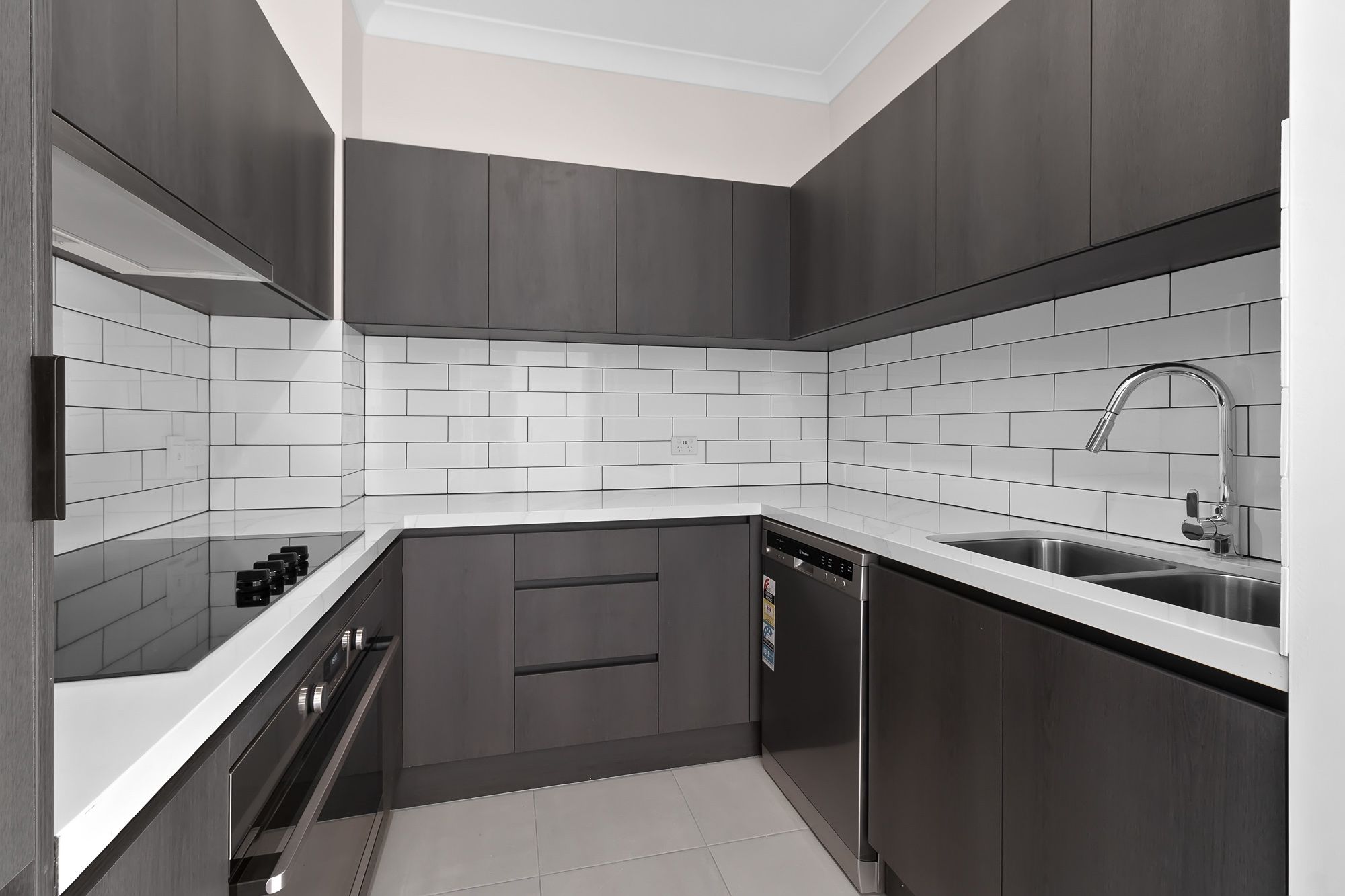2/24 Jones Road, Carina Heights, QLD 4152