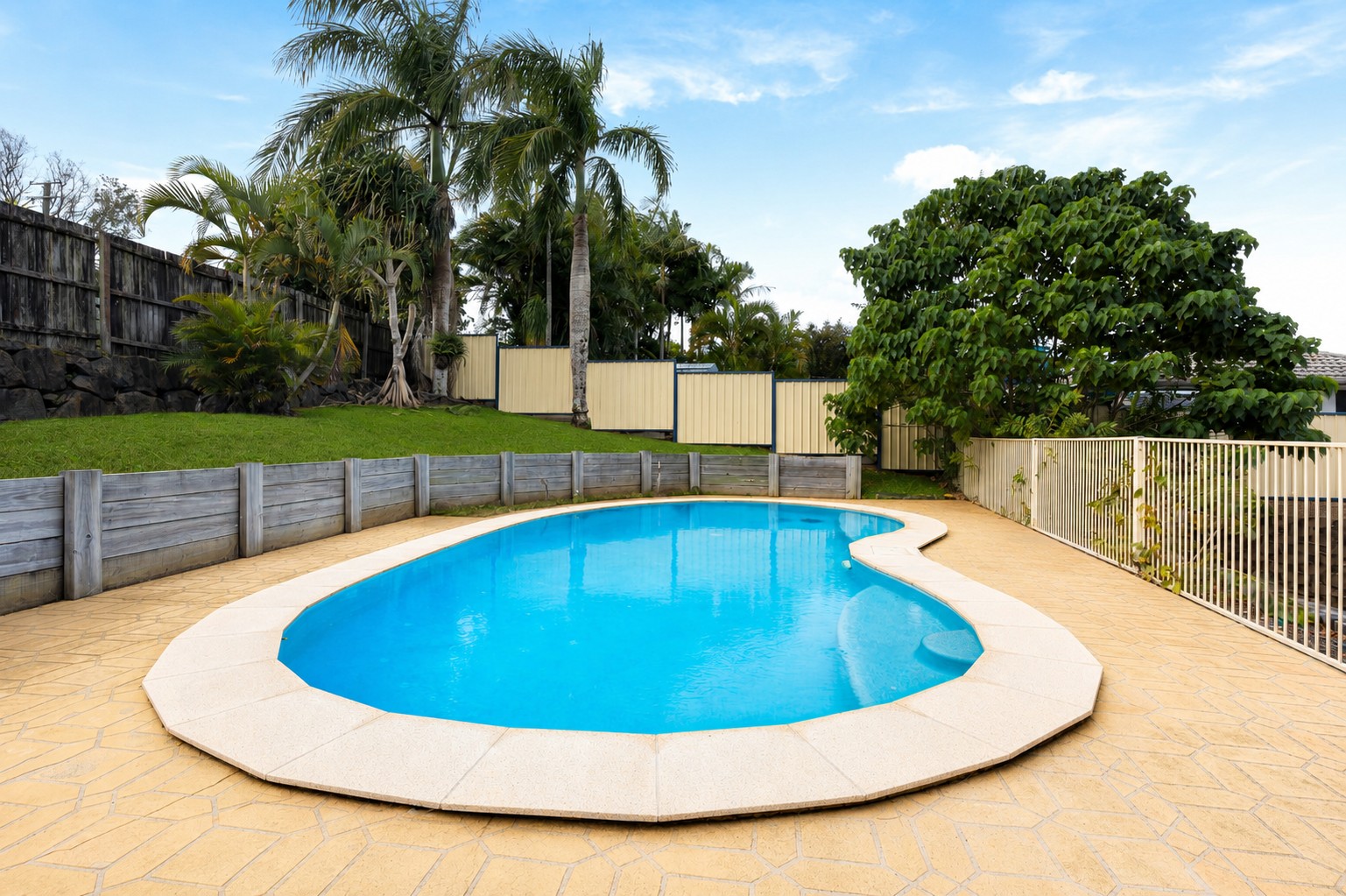 8 Armour Place, Bli Bli, QLD 4560