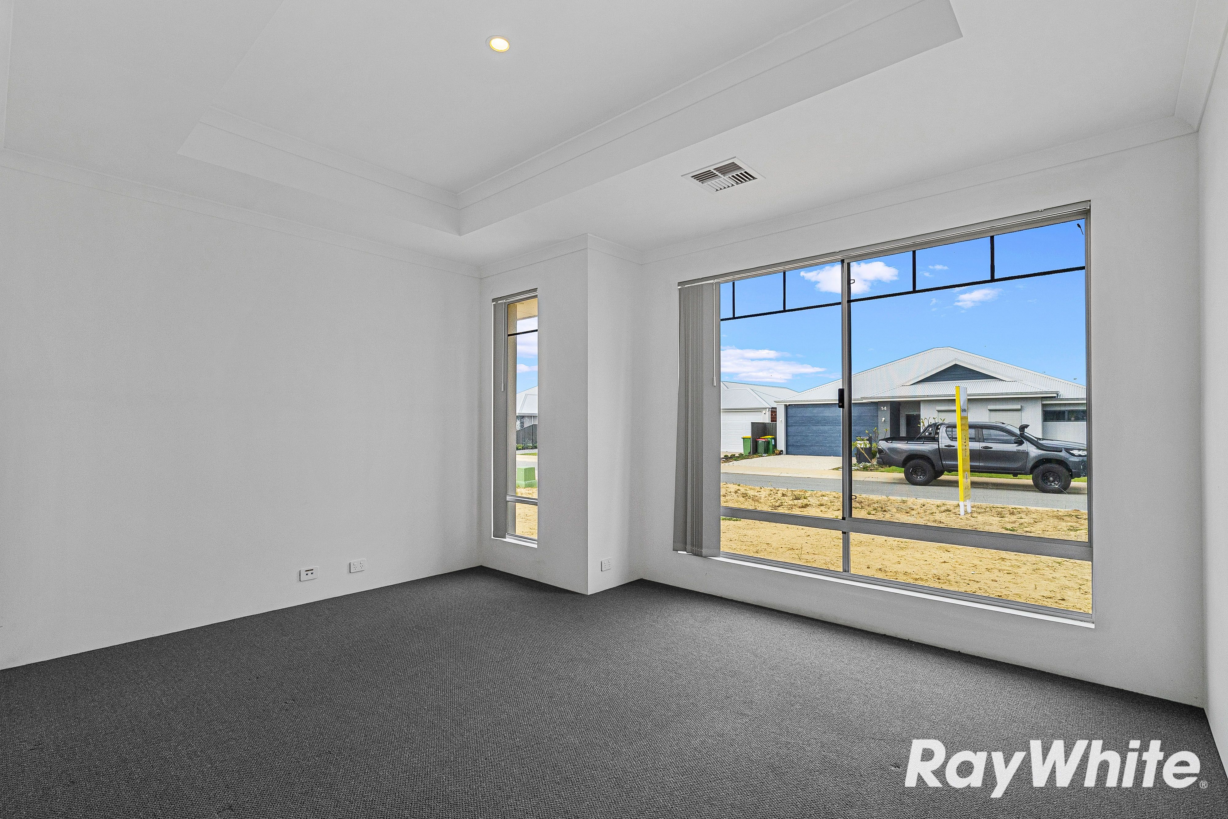 11 Goldwyer Way — photo 7 of 18