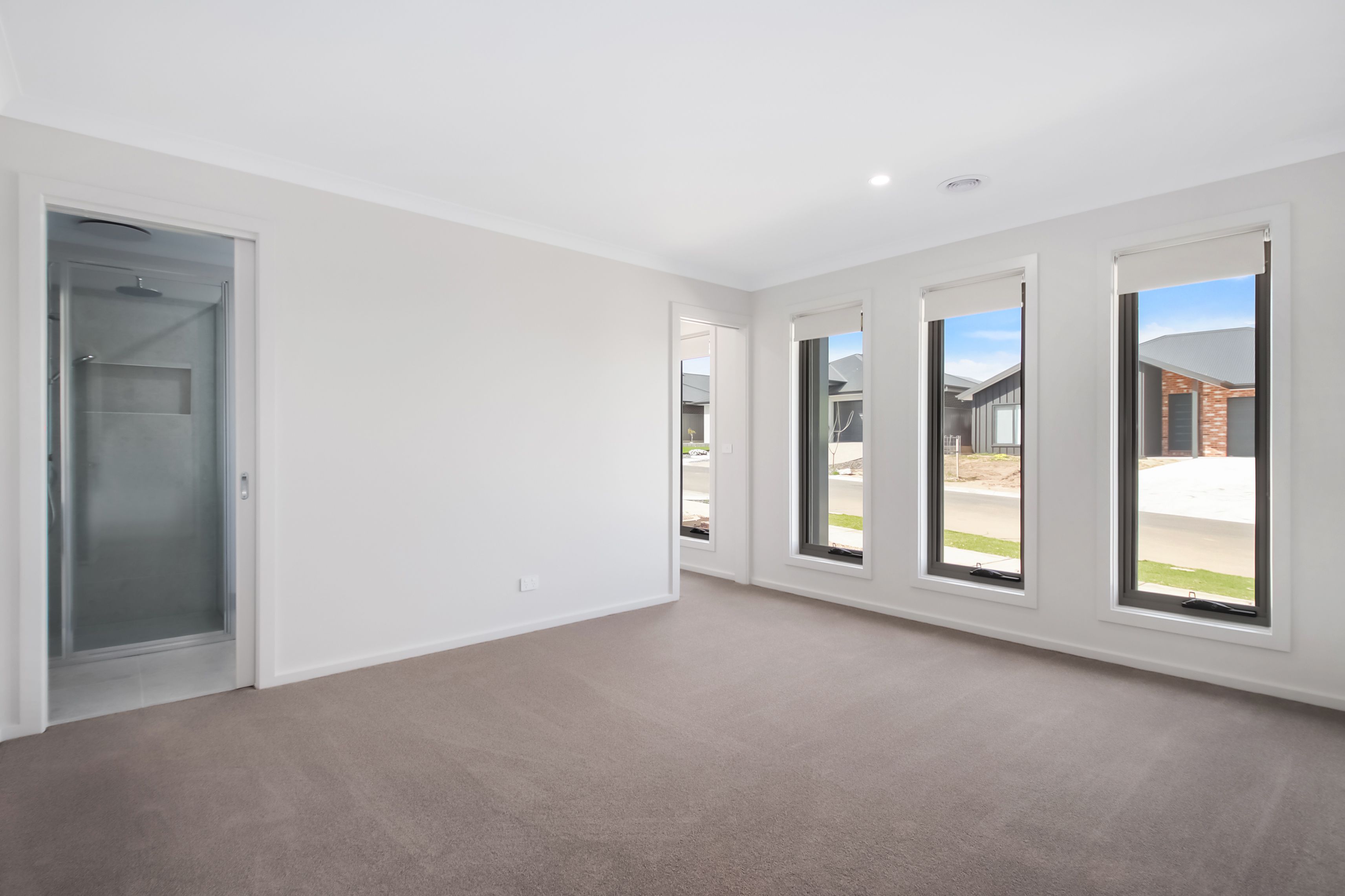 46 Canterbury Road — photo 4 of 9