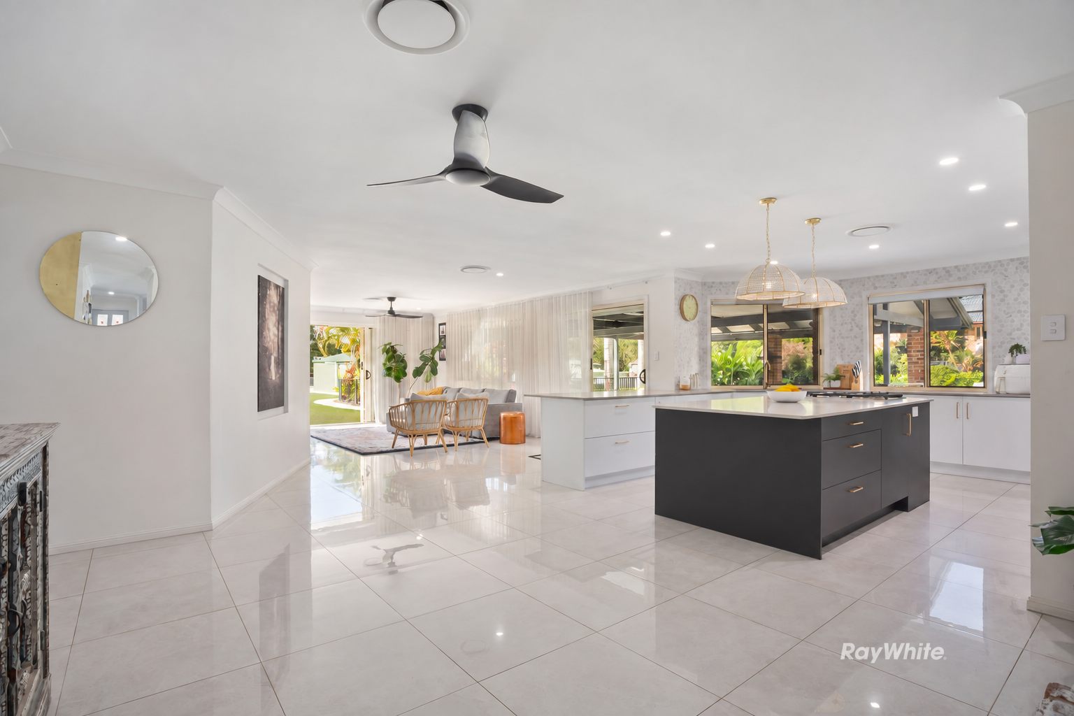 14 Nautilus Close — photo 4 of 26
