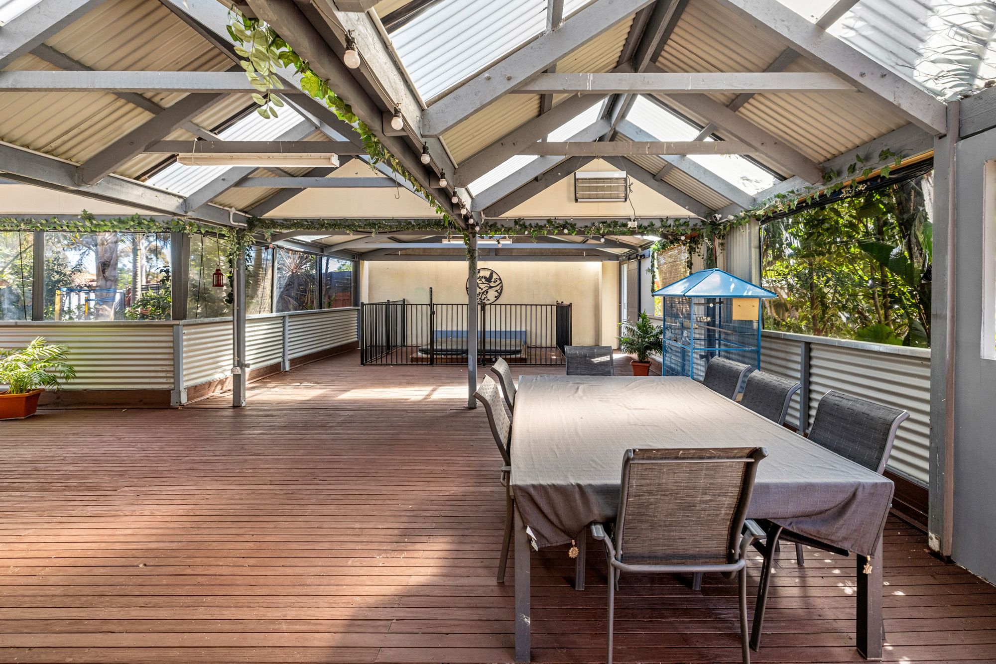 1 Trentham Close — photo 15 of 25