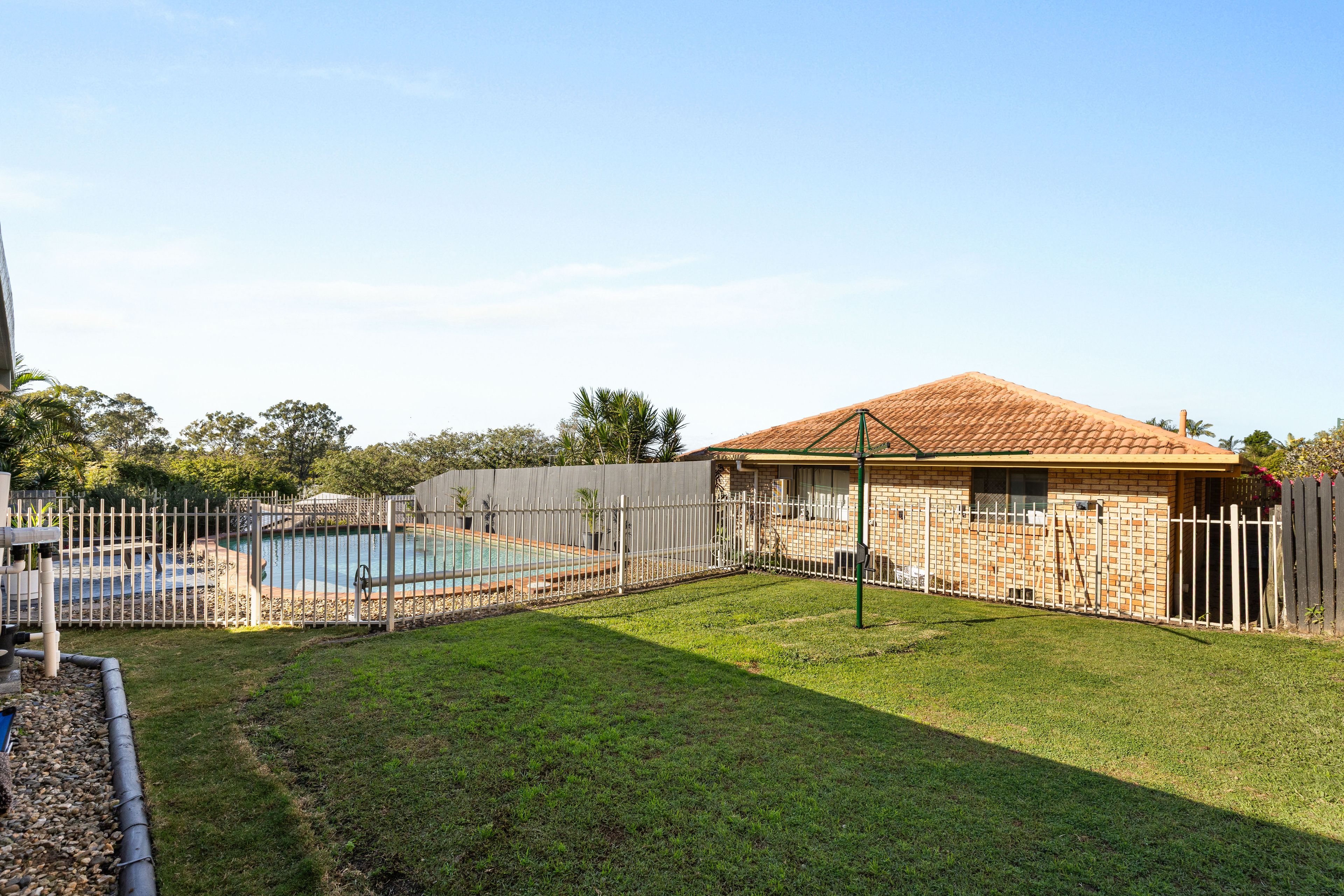 28 Ballinderry Street — photo 16 of 16