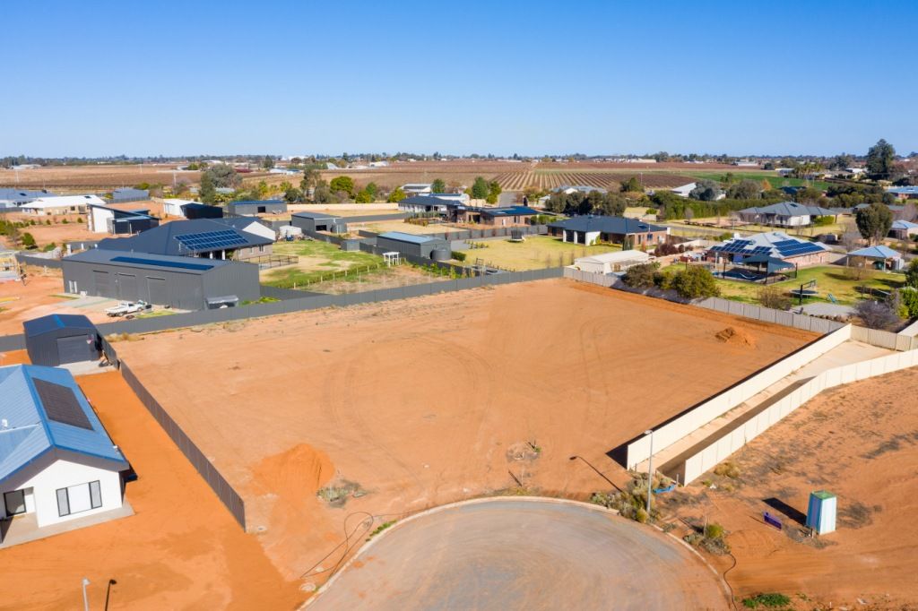 6 St Michaels Close, Nichols Point, VIC 3501