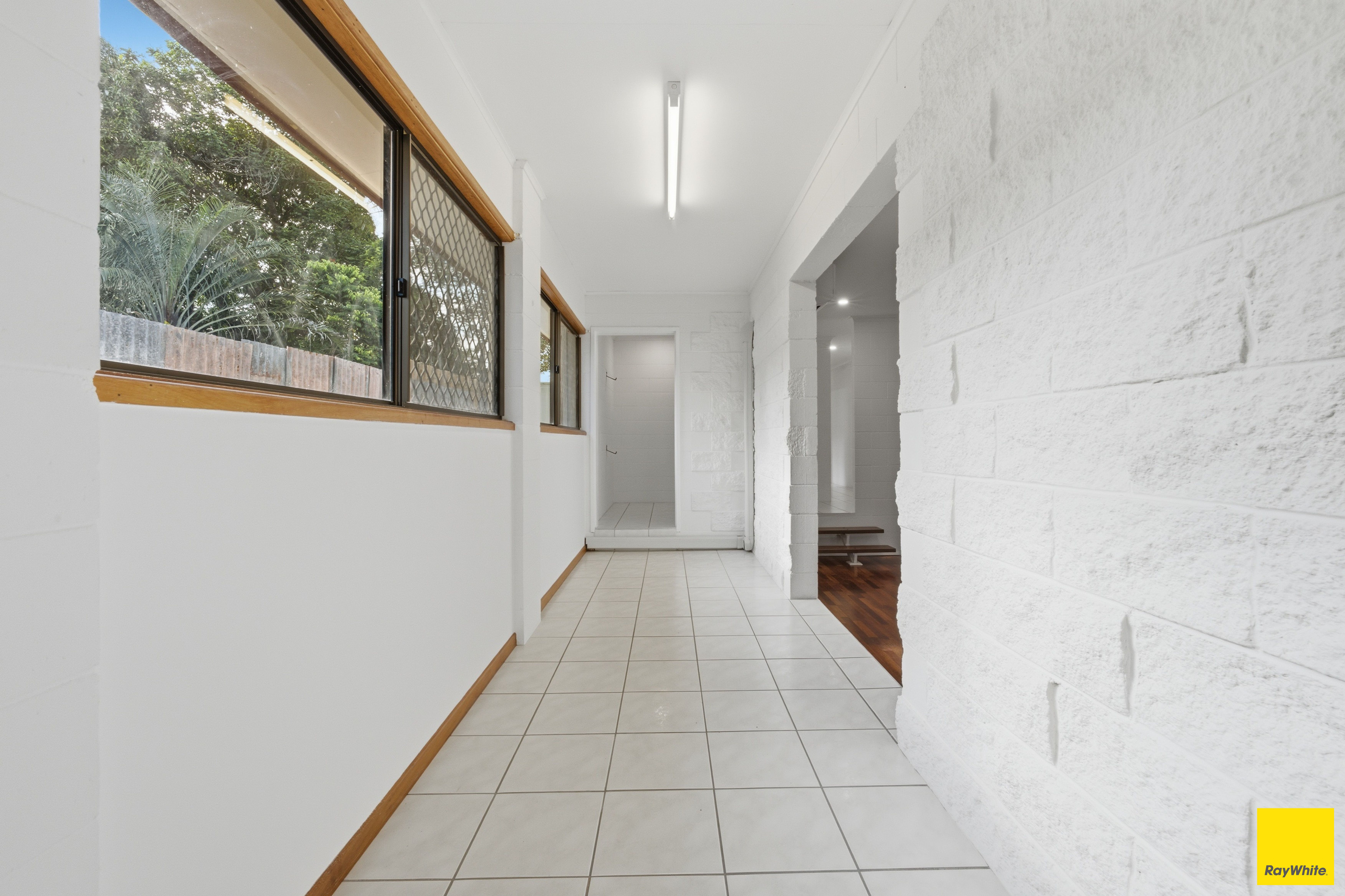 10 Sussex Street — photo 14 of 29