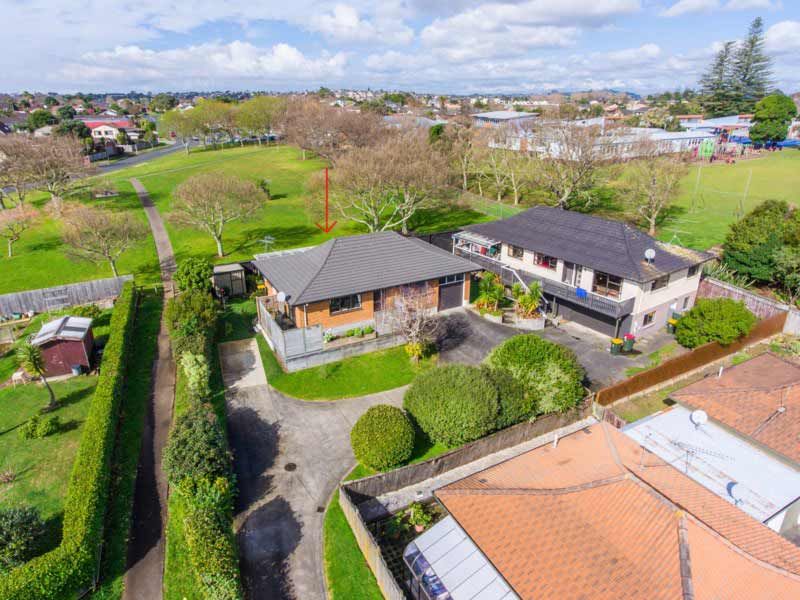 2/27 Rapallo Place, Farm Cove, Manukau City