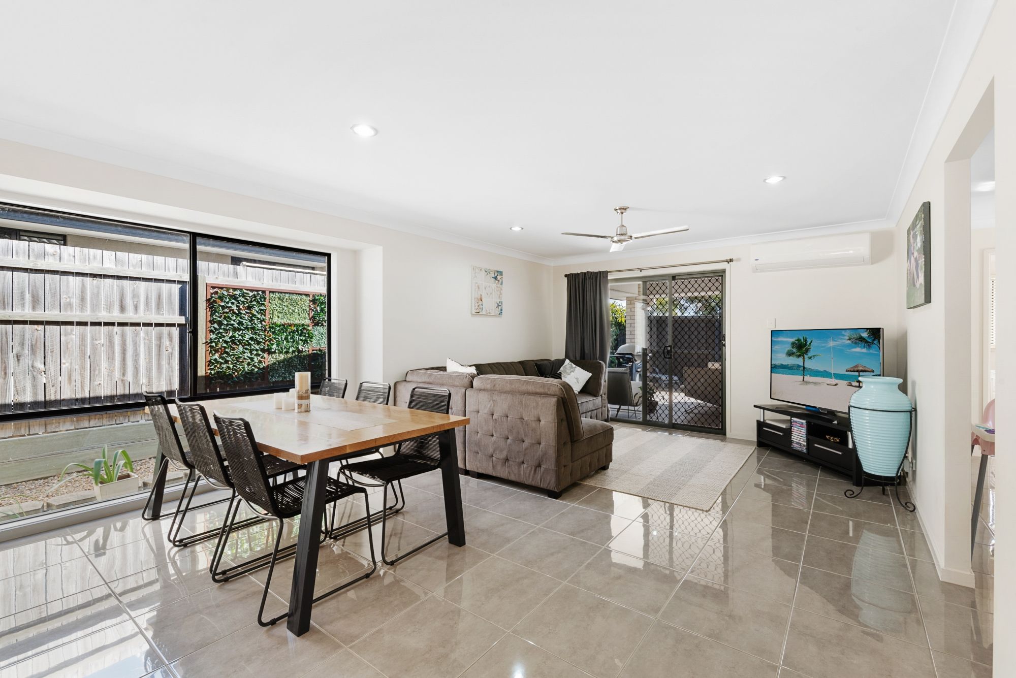 24 Denham Crescent, North Lakes, QLD 4509