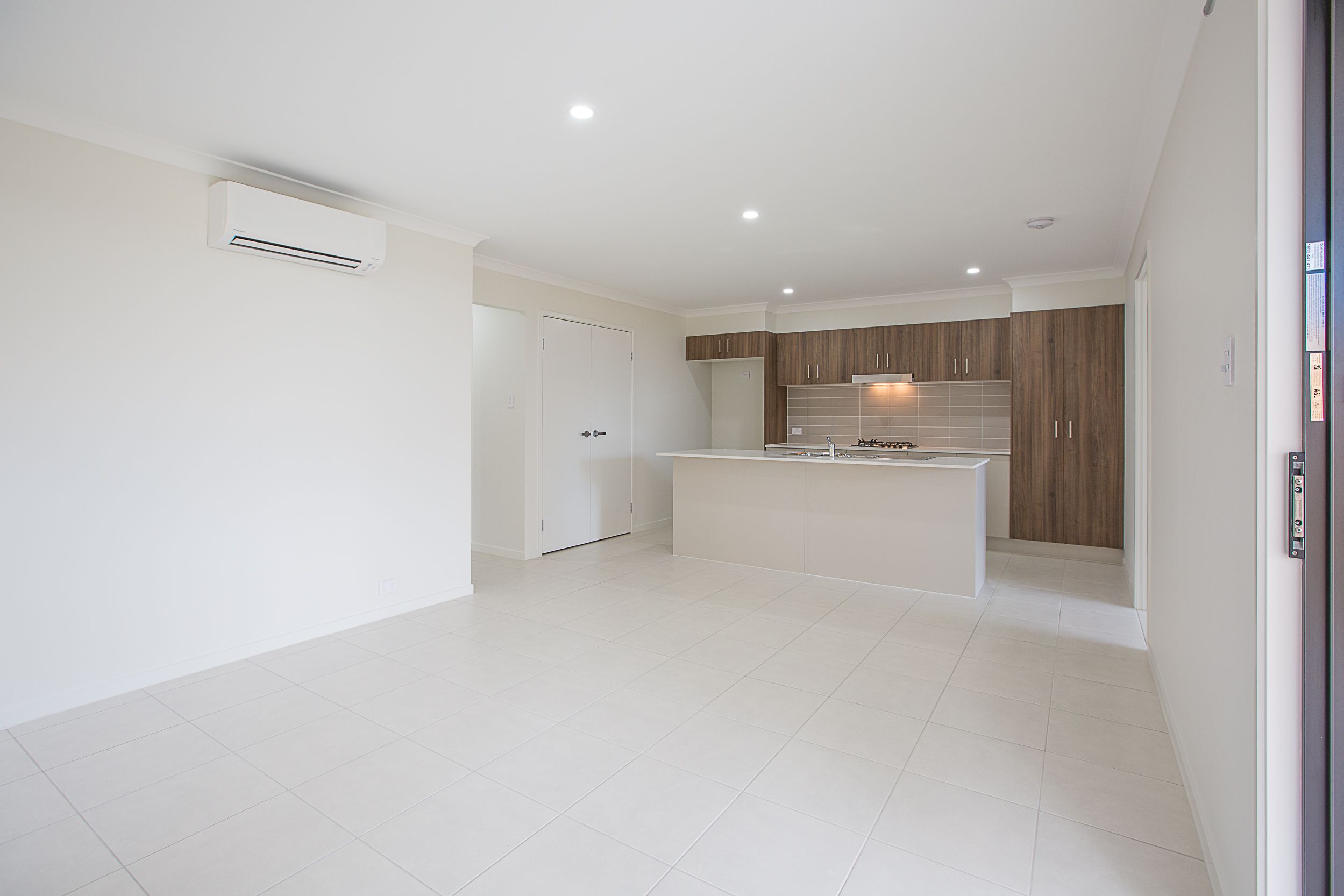 1/23 Reg Grundy Road, Ripley, QLD 4306