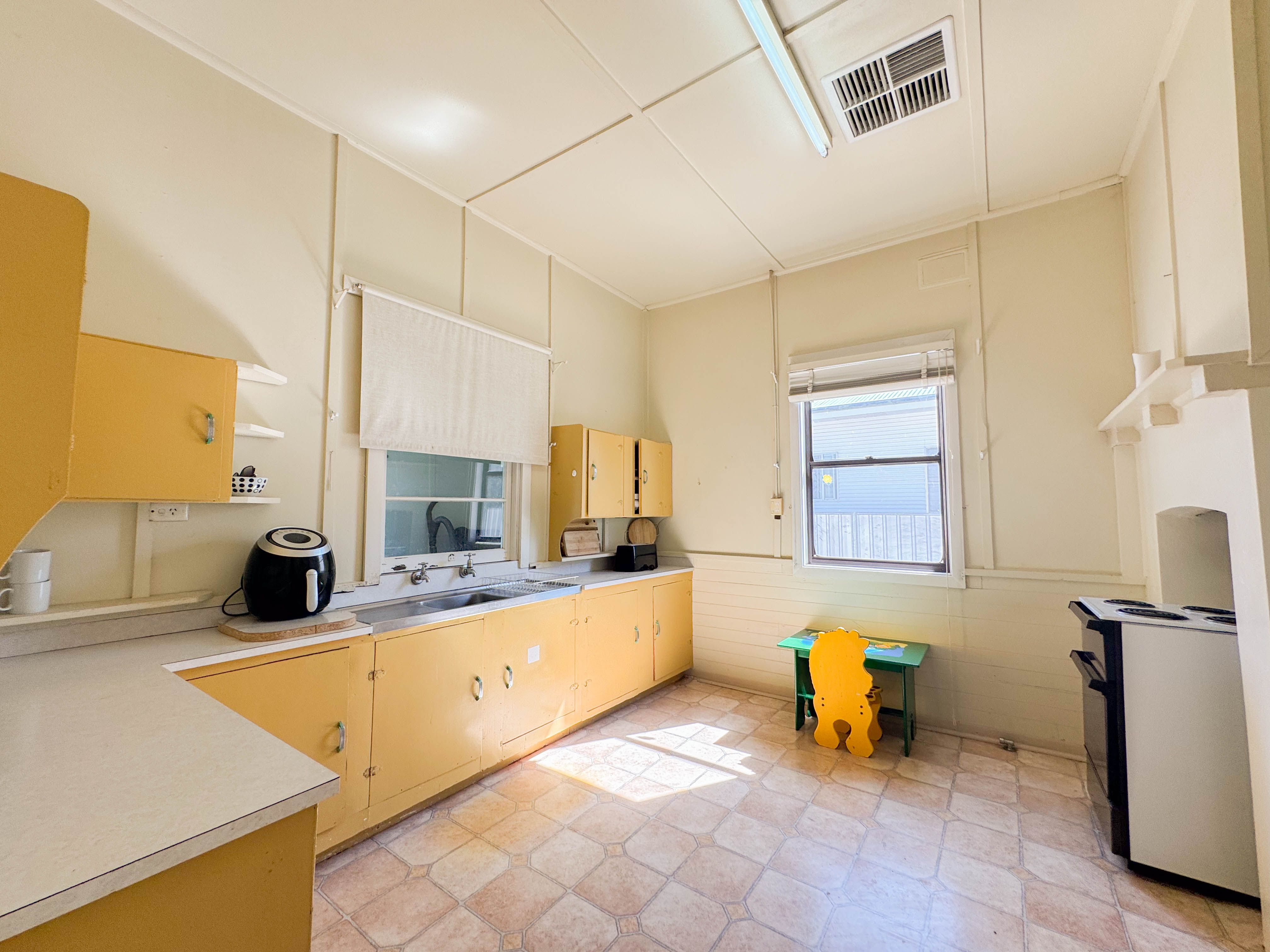 6 Bartley Street, Forbes, NSW 2871