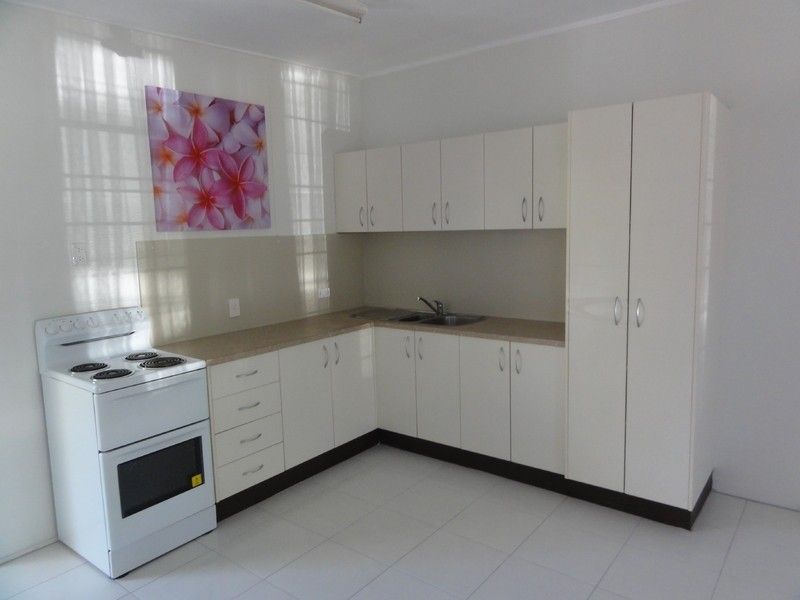 1 & 2/17 Coral Street, Saunders Beach, QLD 4818