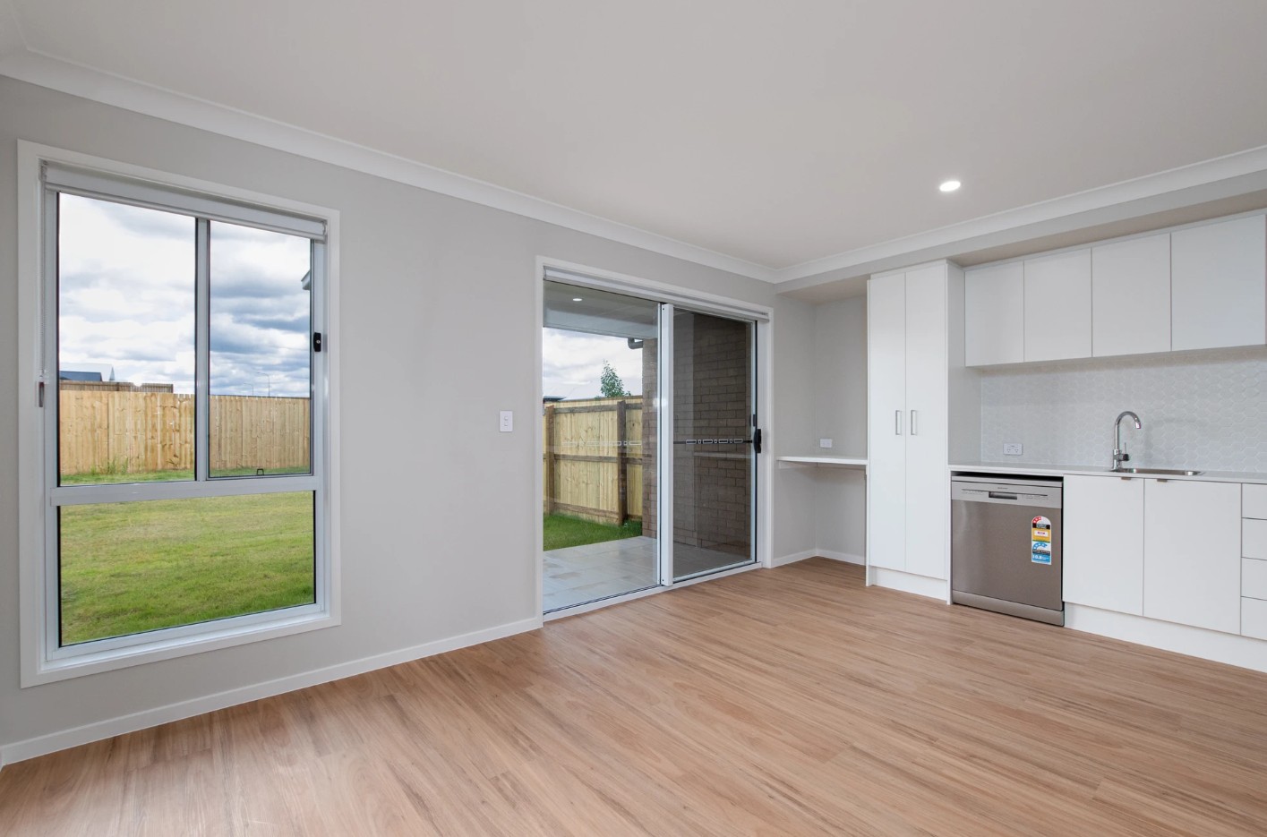 2/106 Pierro Place, Logan Reserve, QLD 4133