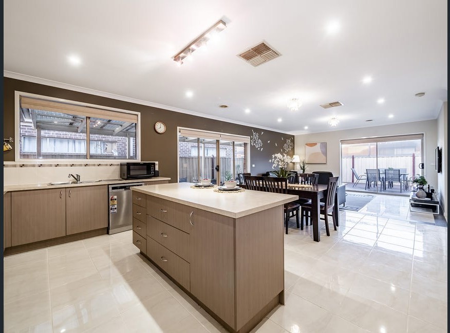 45 Gregson Grove, Lyndhurst, VIC 3975