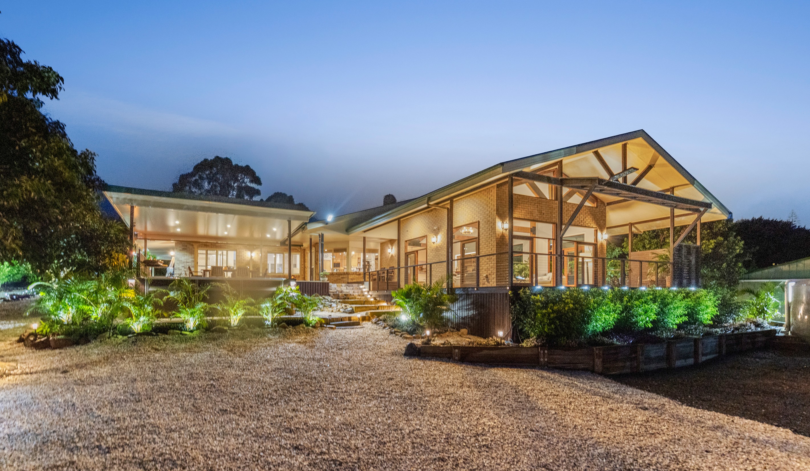 27 Meadow Road, Reesville, QLD 4552