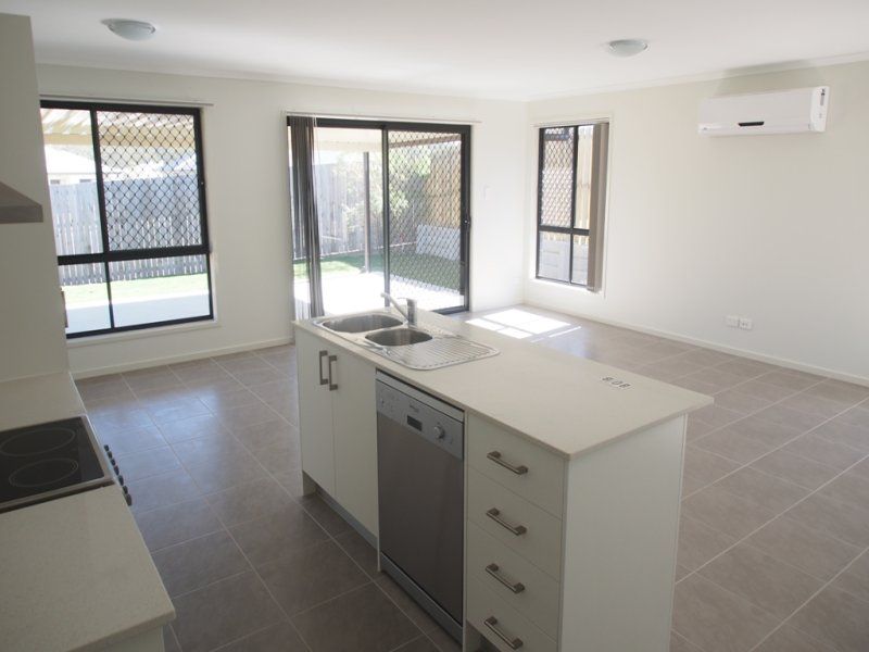 Unit 2/80 Valentine Circuit, Augustine Heights, QLD 4300