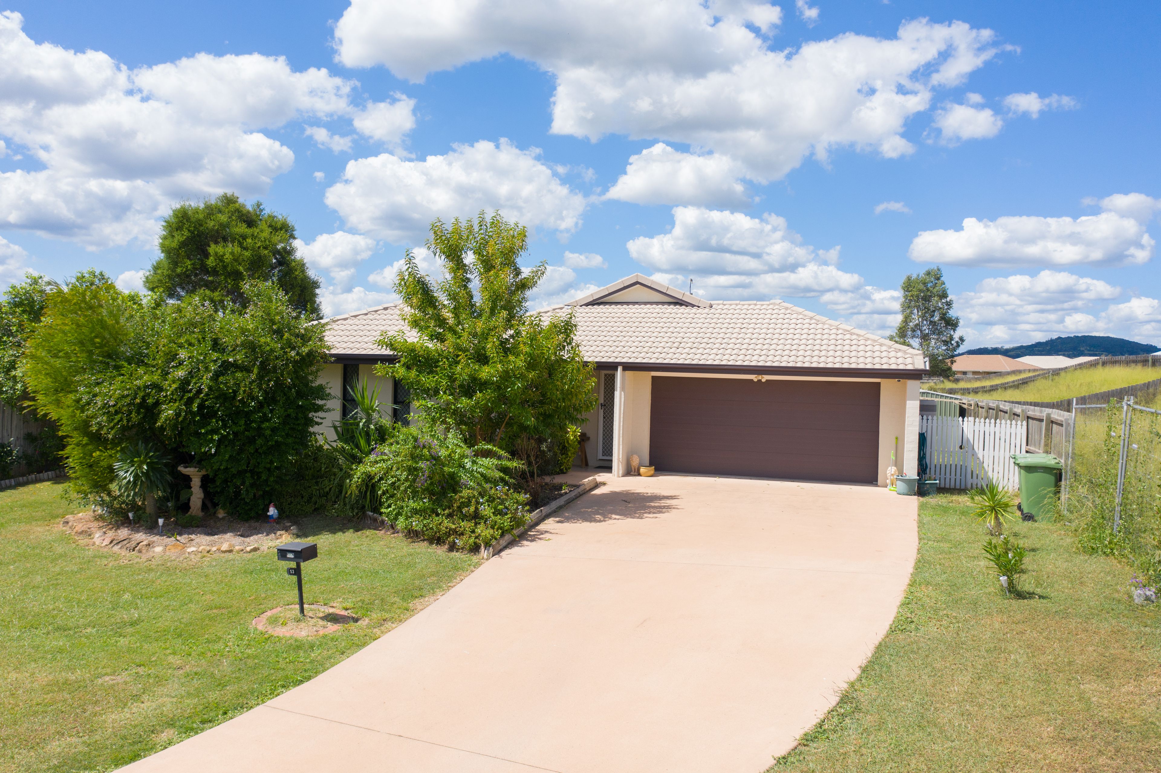 13 Brolga Street, Lowood, QLD 4311