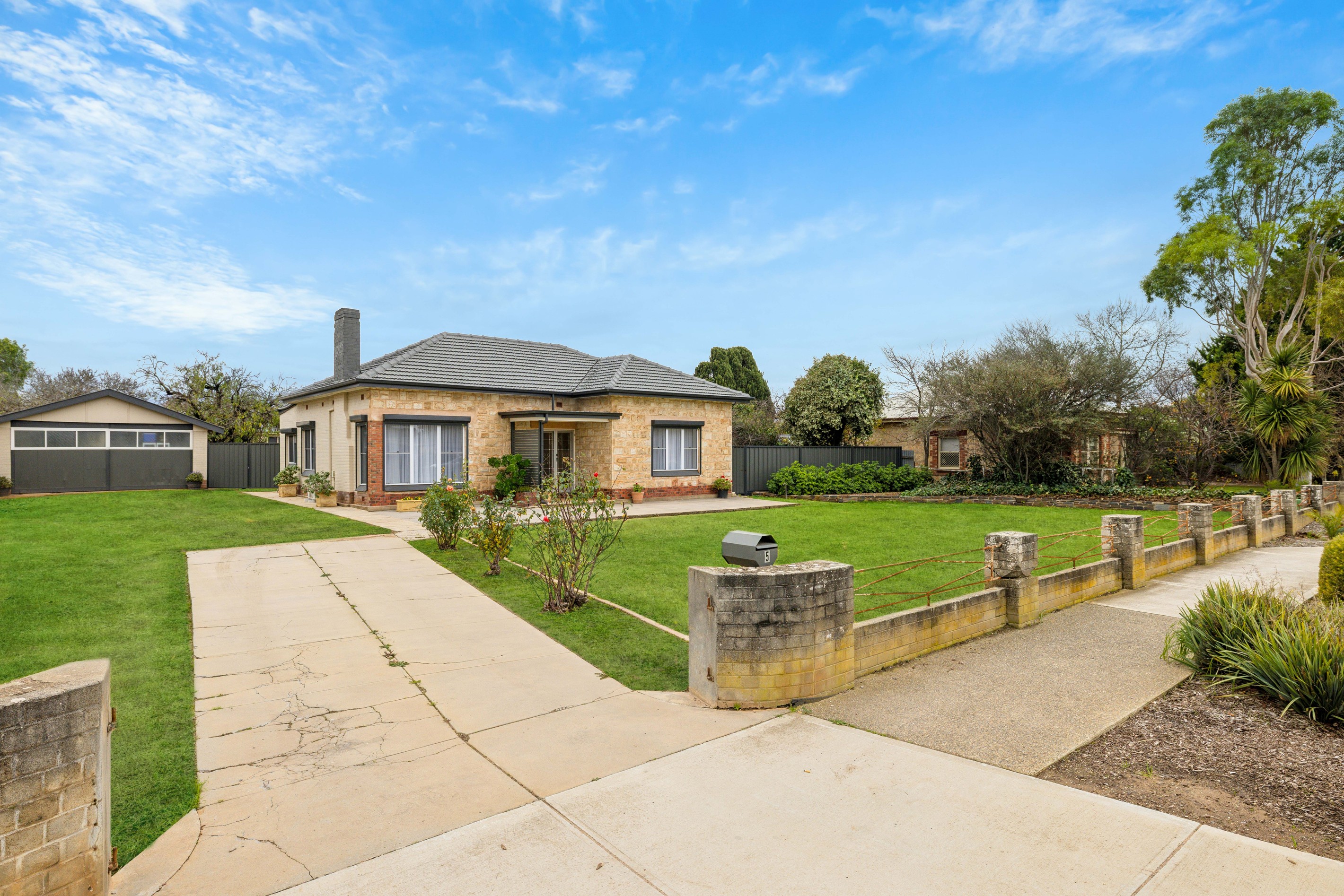 5 Sandergrove Road, Strathalbyn, SA 5255