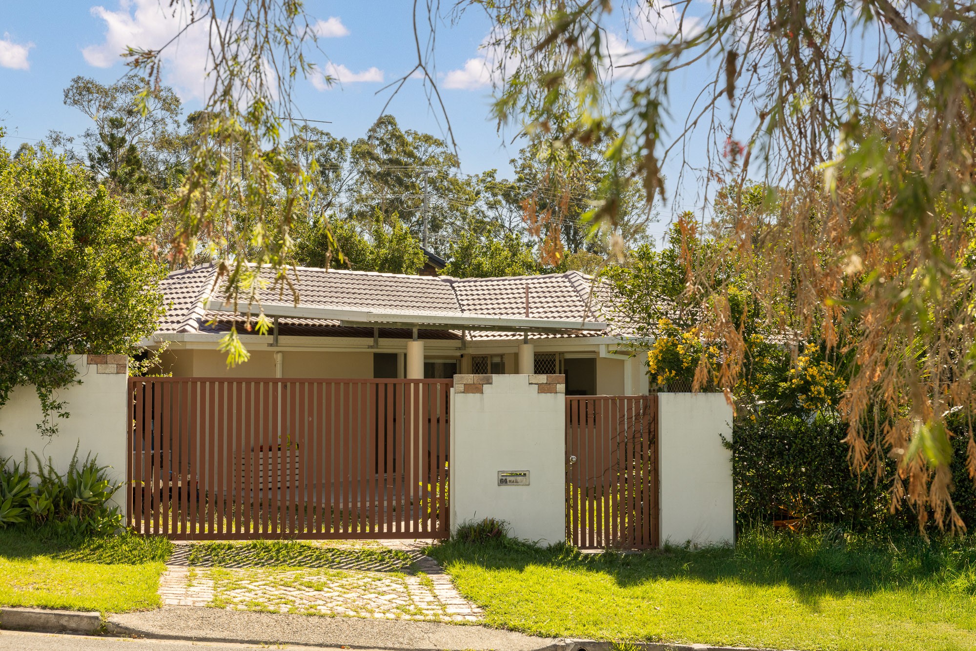 64 Numeralla Avenue, Ashmore, QLD 4214