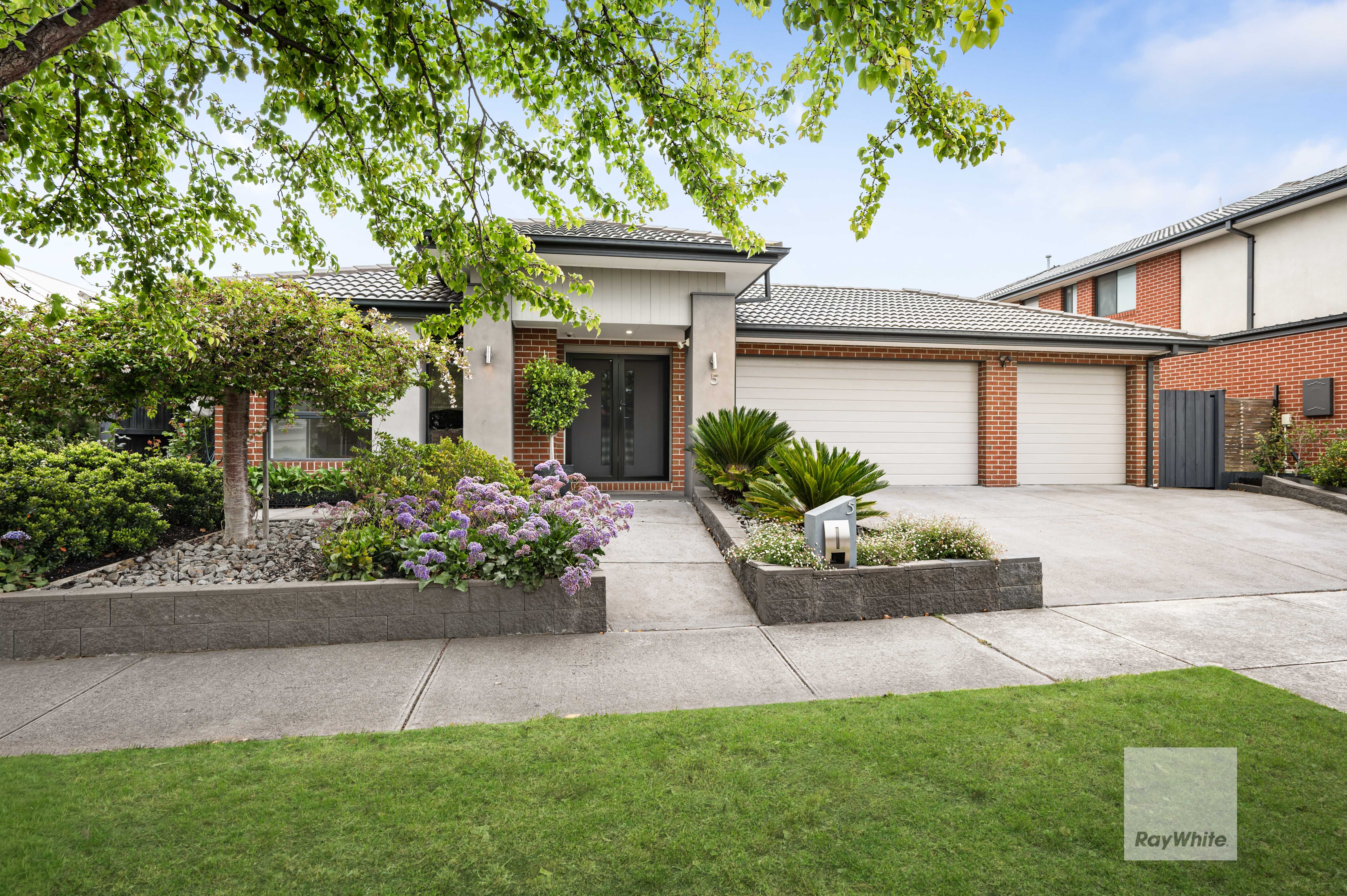 5 Buttercup Drive — photo from Ray White Gladstone Park