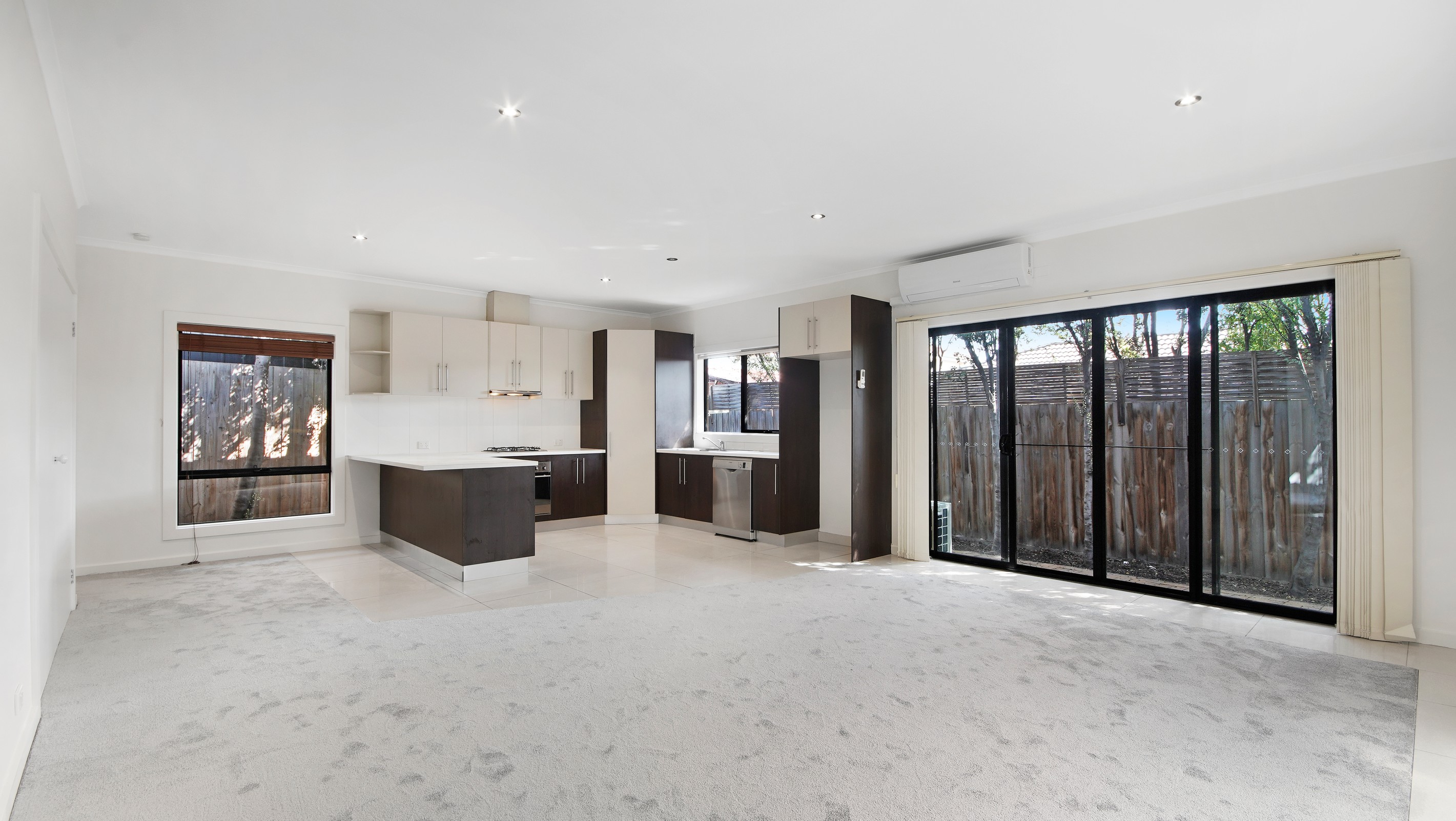 2/57 Kinsale Street, Reservoir, VIC 3073