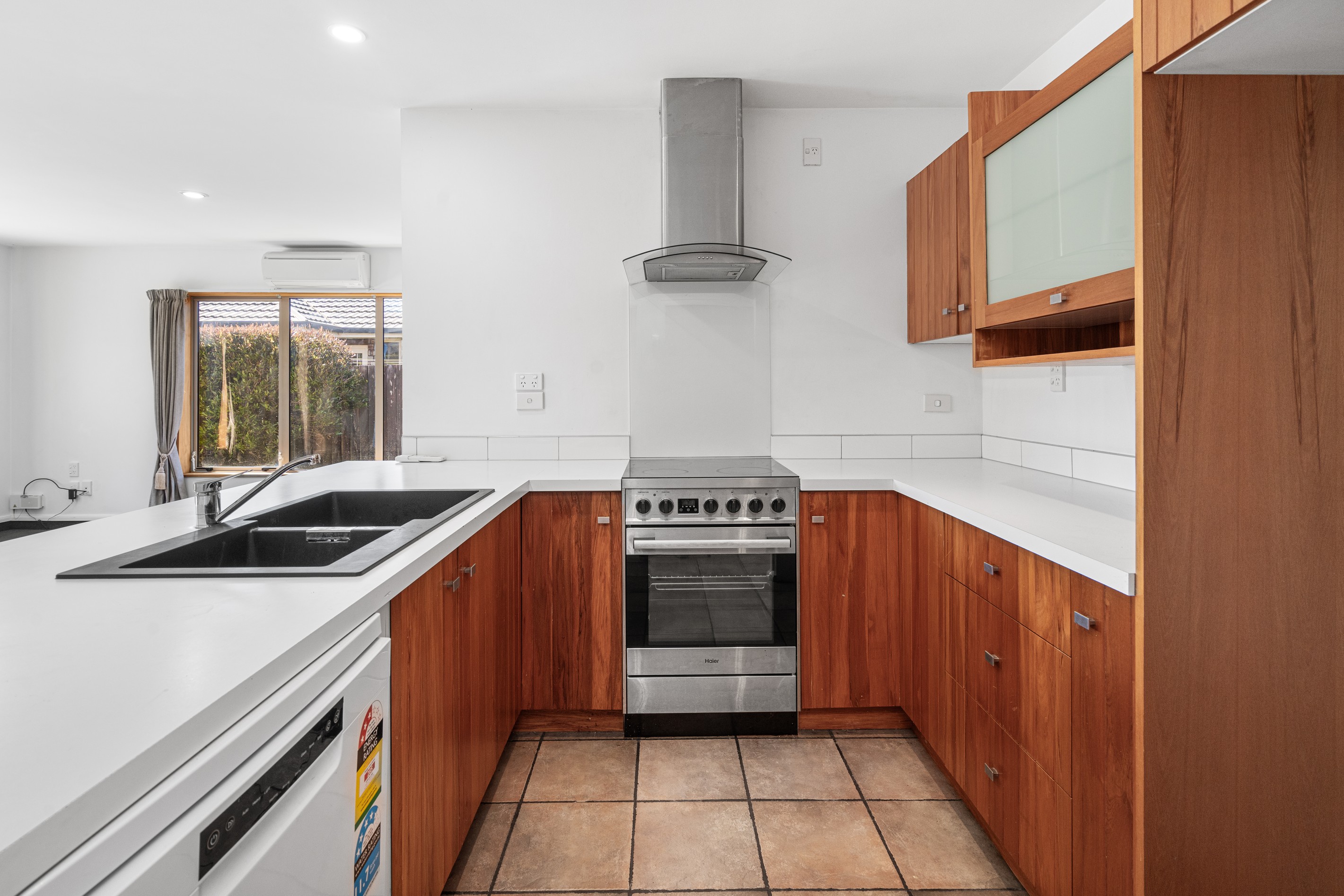 23 Wendy Place, Heathcote Valley, Christchurch City