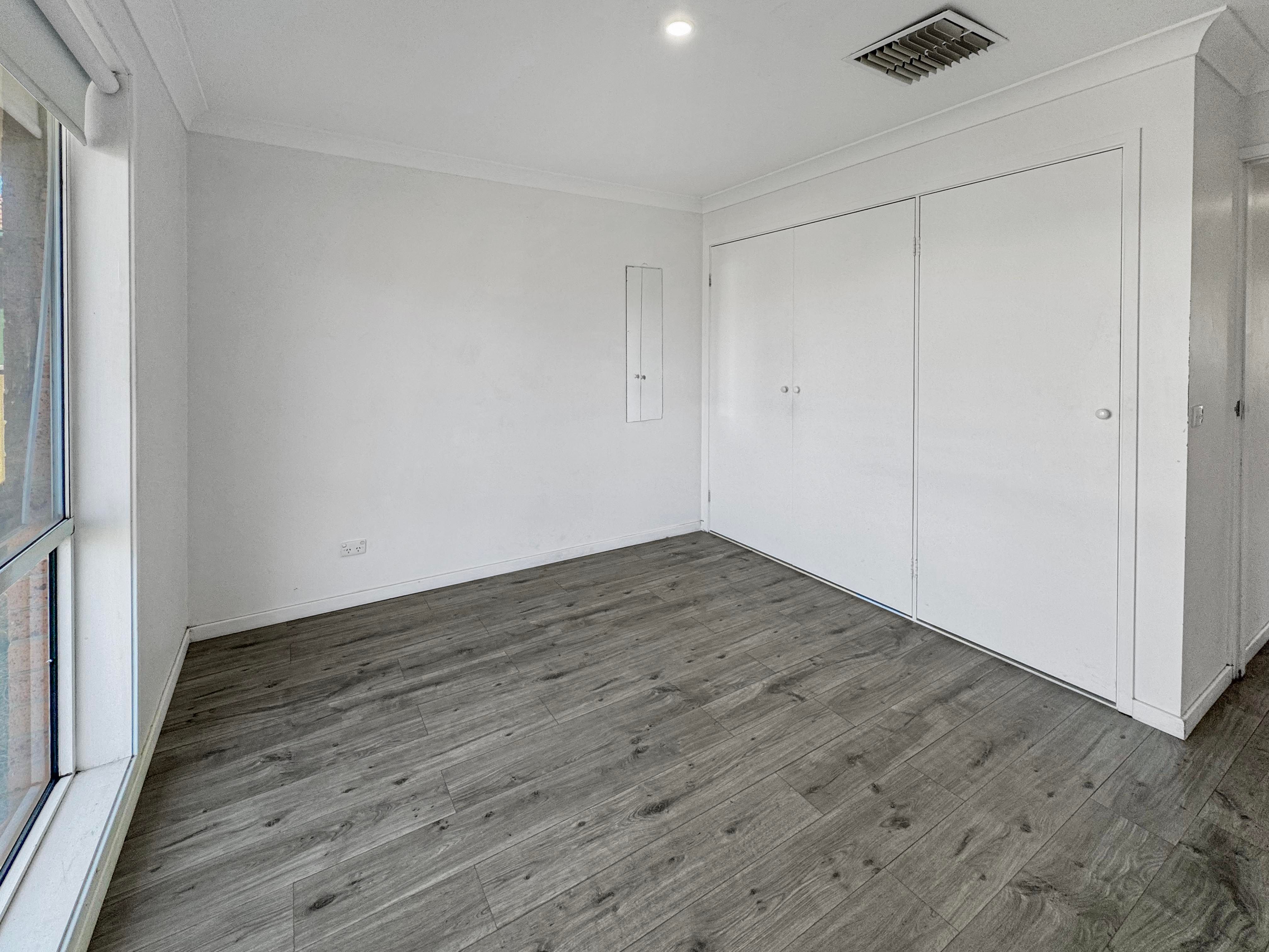 196 Cobra Street — photo 6 of 12
