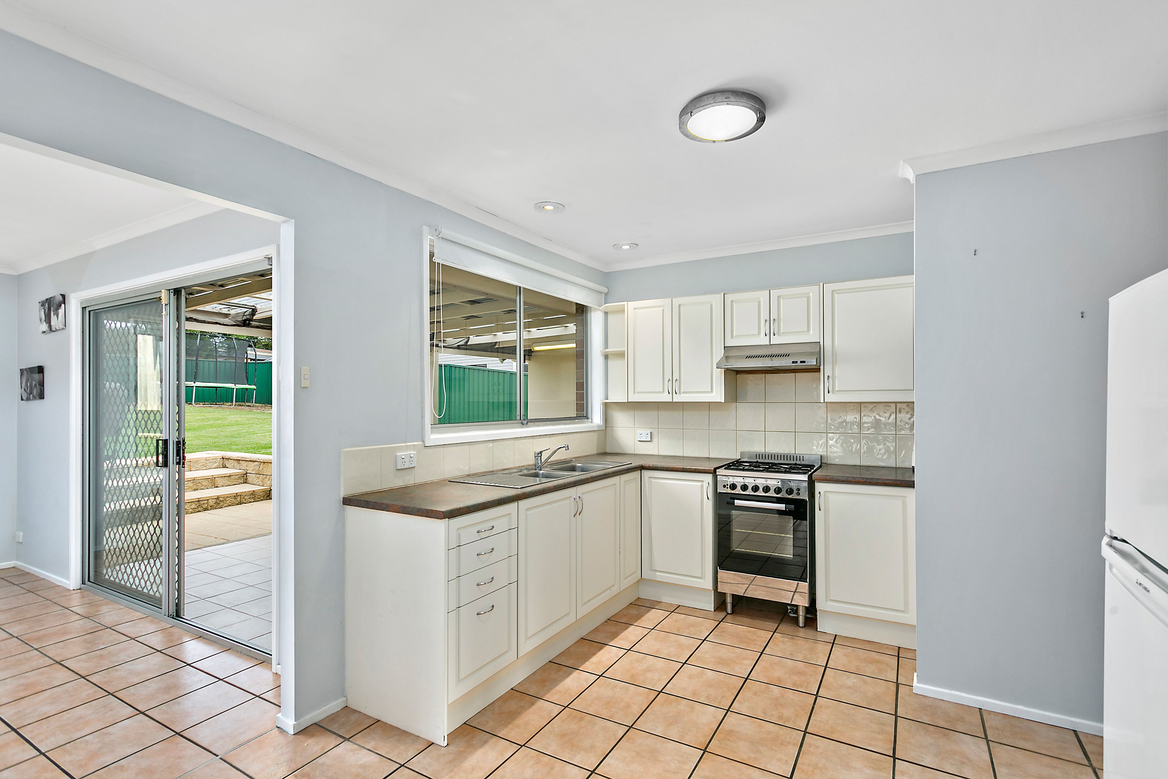 24 Macquarie Street, Albion Park, NSW 2527