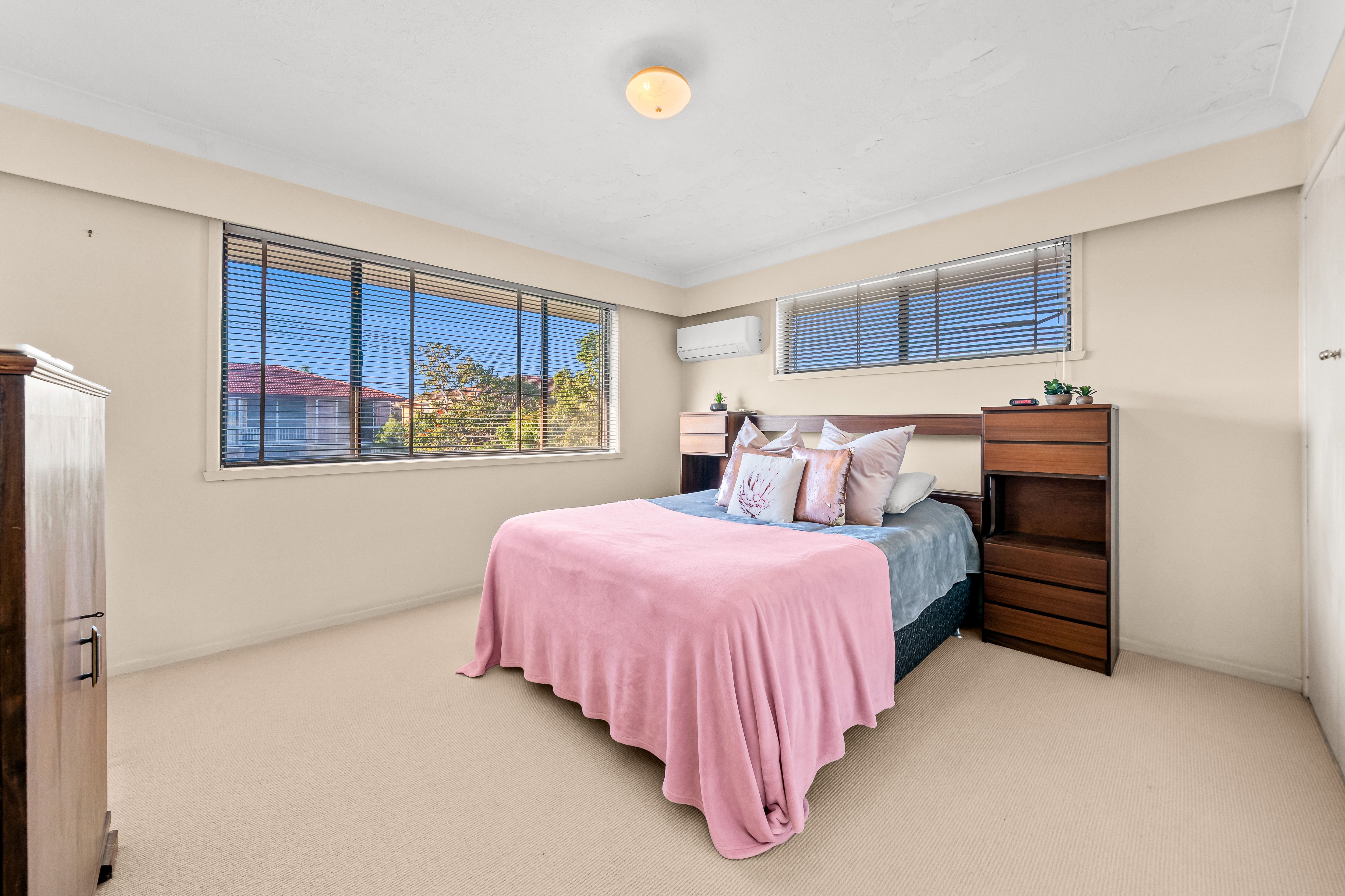 18 Epsom Street — photo 4 of 25