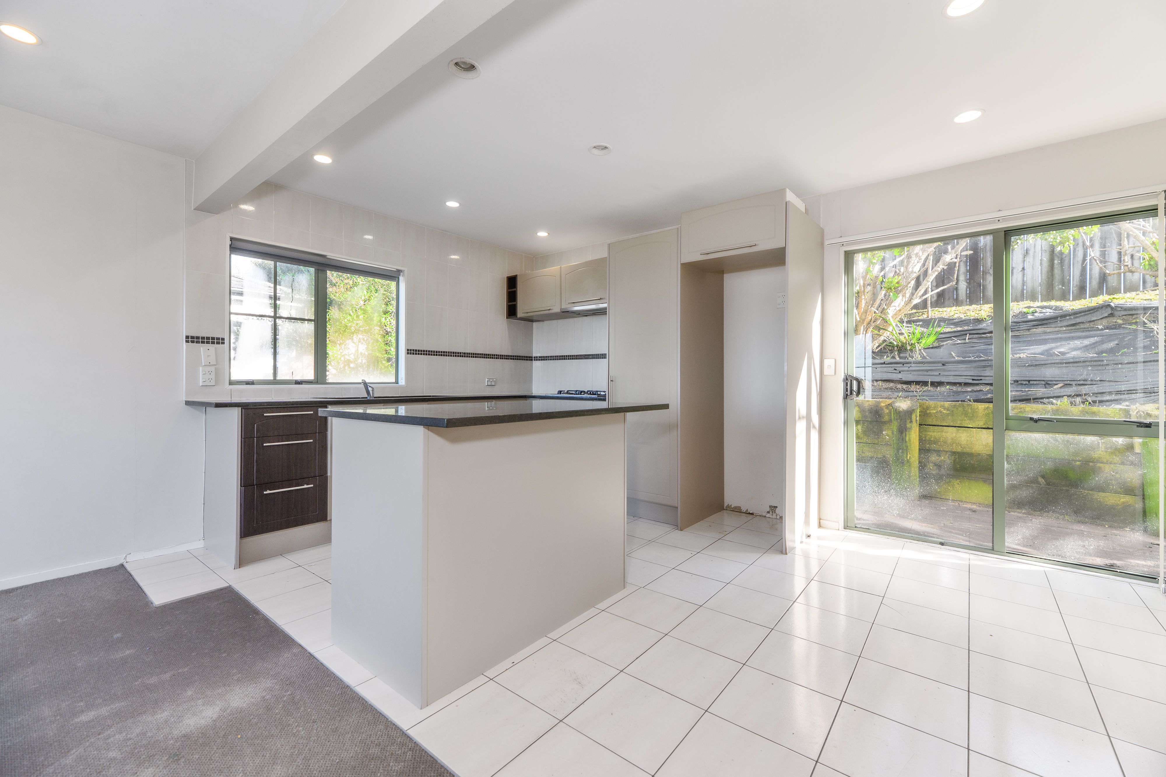 1 Highgrove Lane, Totara Vale, North Shore City