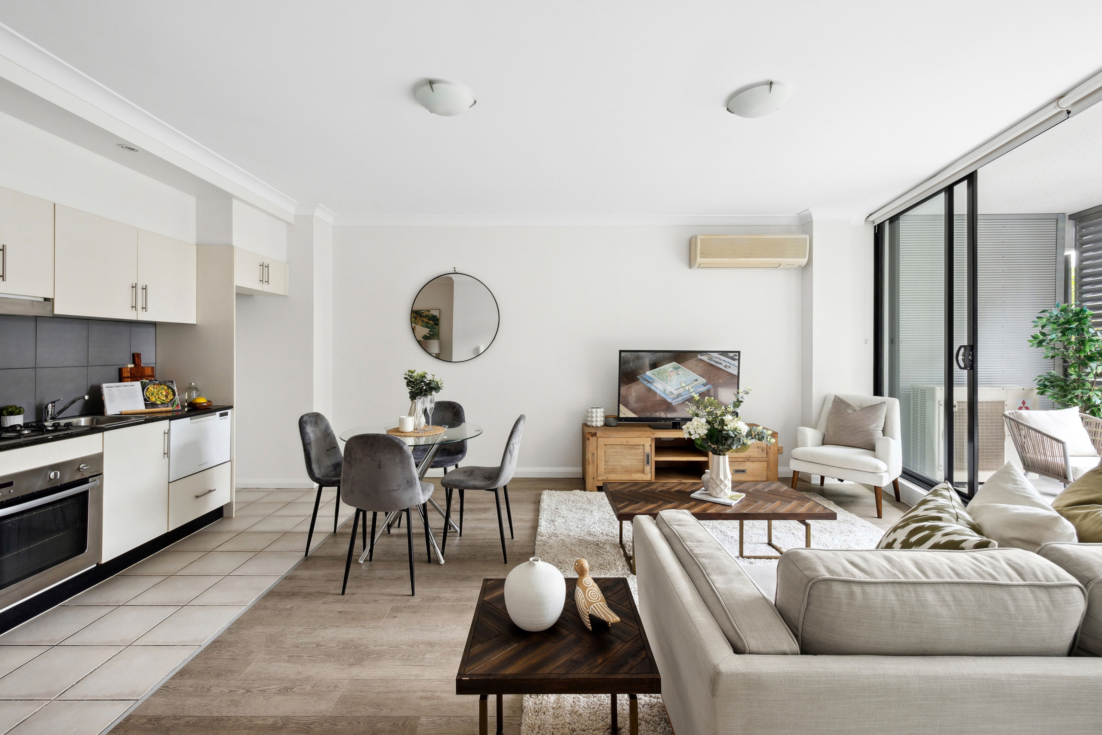 208/11A Lachlan Street, Waterloo, NSW 2017