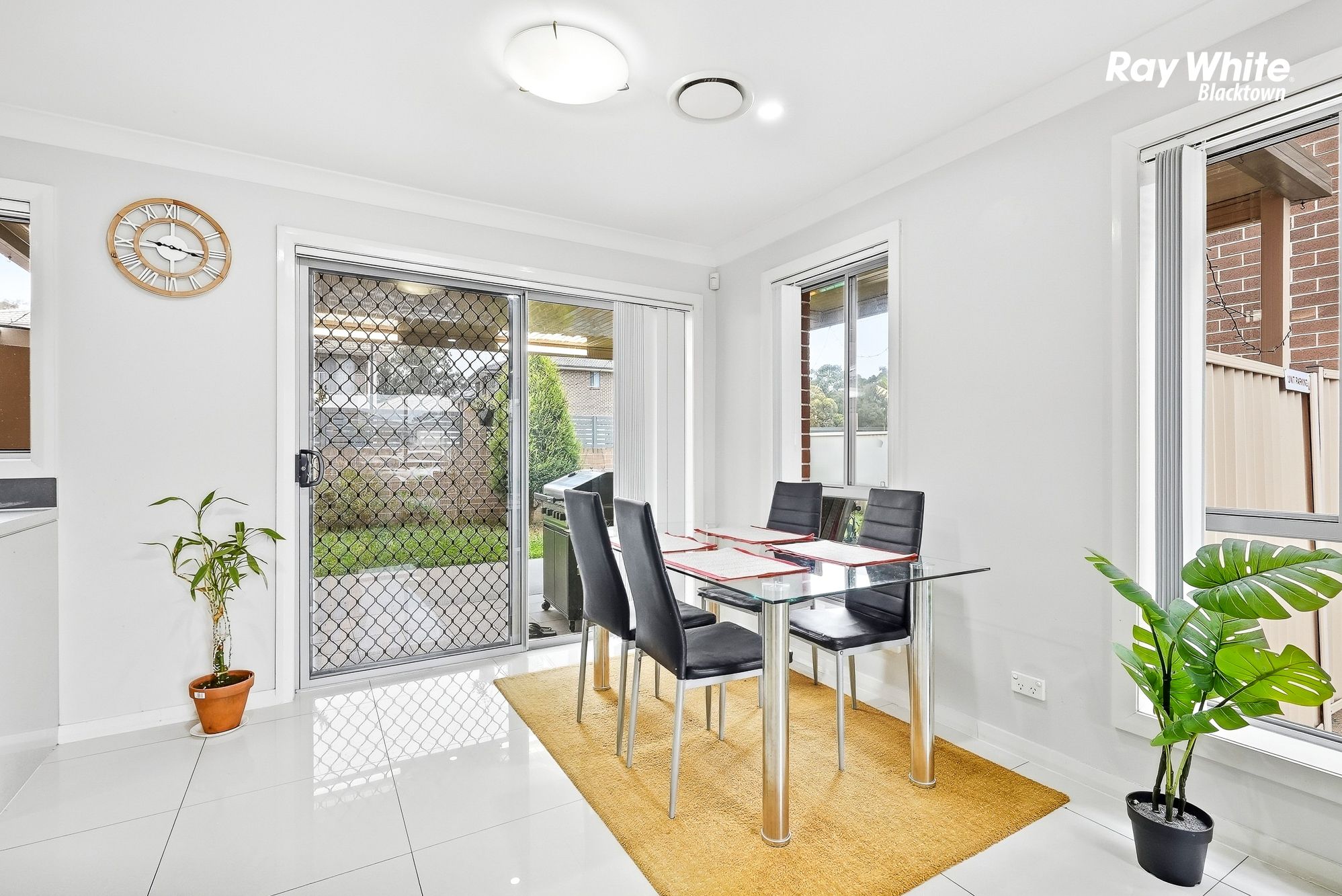 4/42 Highpoint Drive — photo 10 of 28