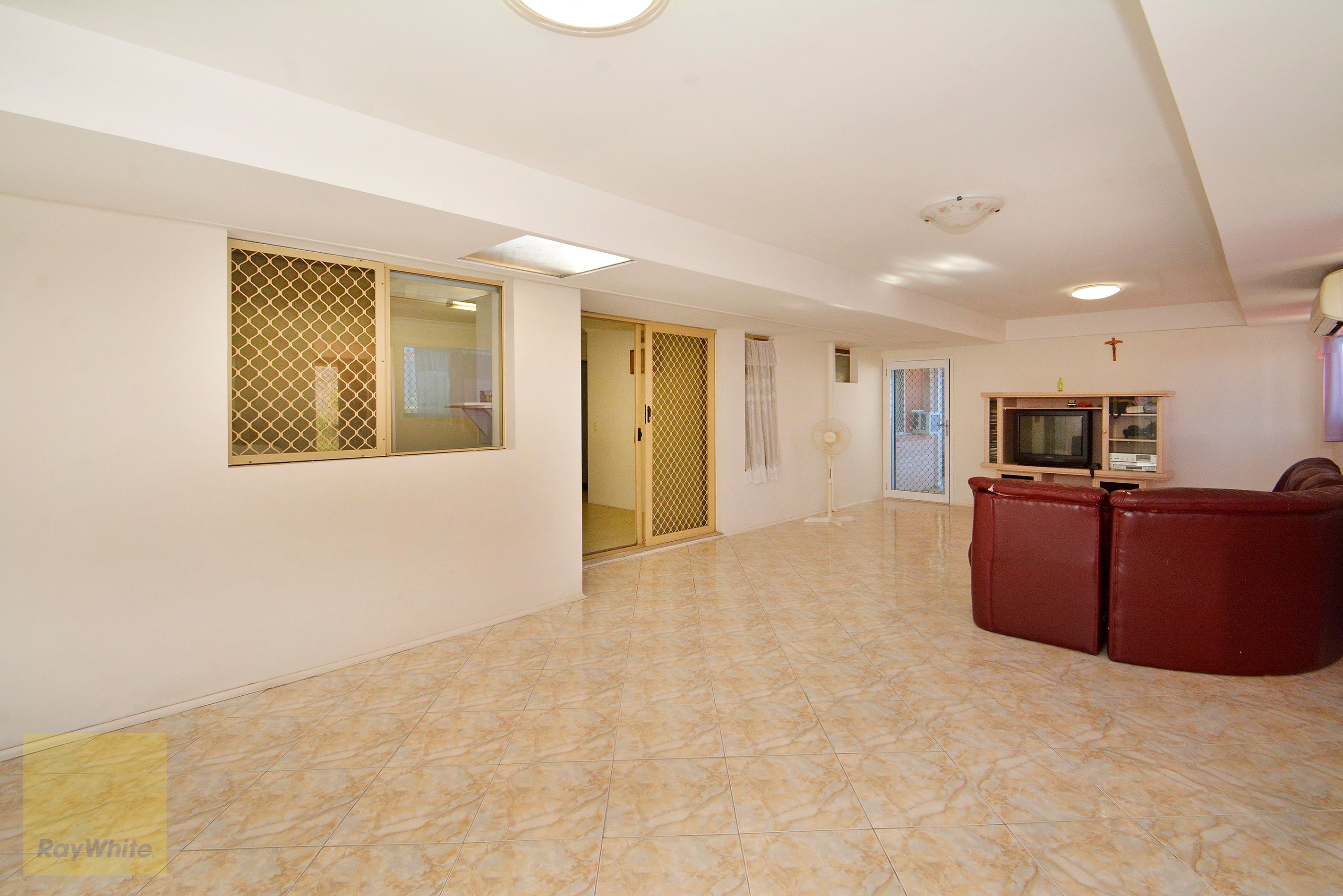 14 Lambourne Retreat, Mirrabooka, WA 6061