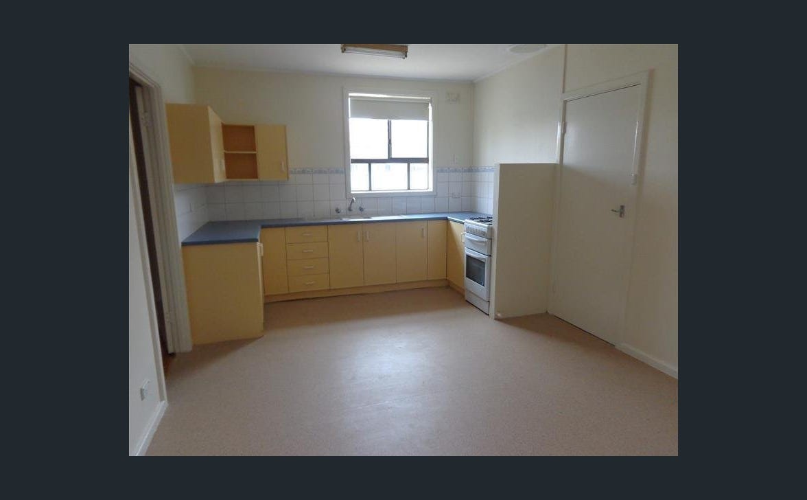 4 Mackay Crescent, Parafield Gardens, SA 5107
