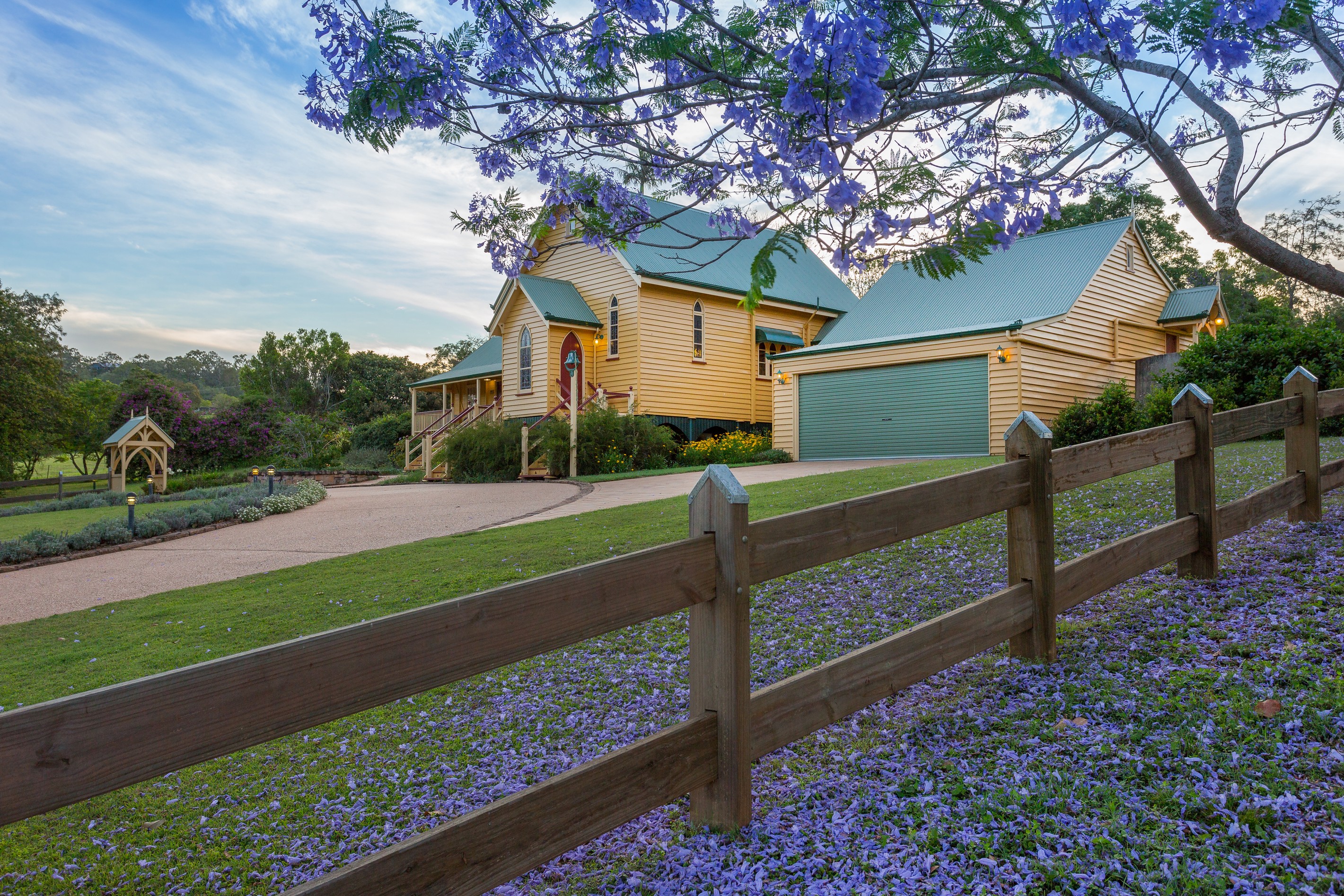 54 Stokes Road, Pine Mountain, QLD 4306