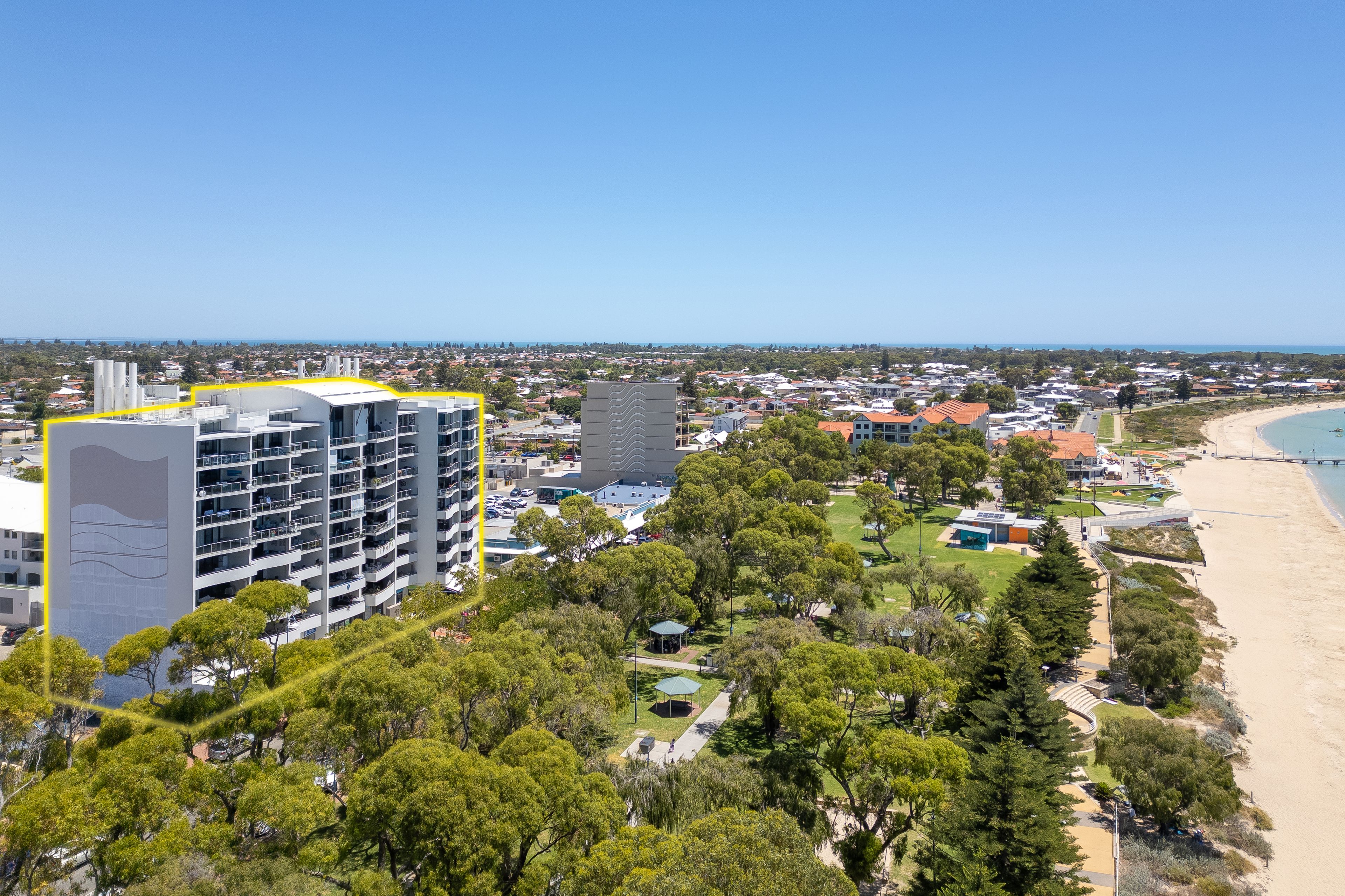17 Rockingham Beach Road, Rockingham WA 6168