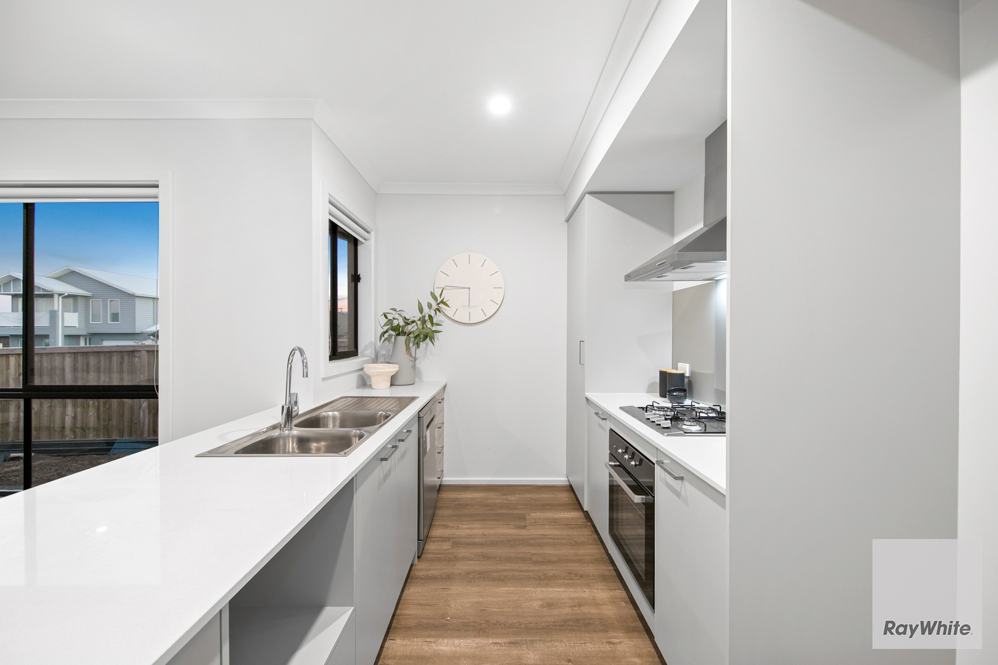 7 Homebush Esplanade, FRASER RISE, VIC 3336