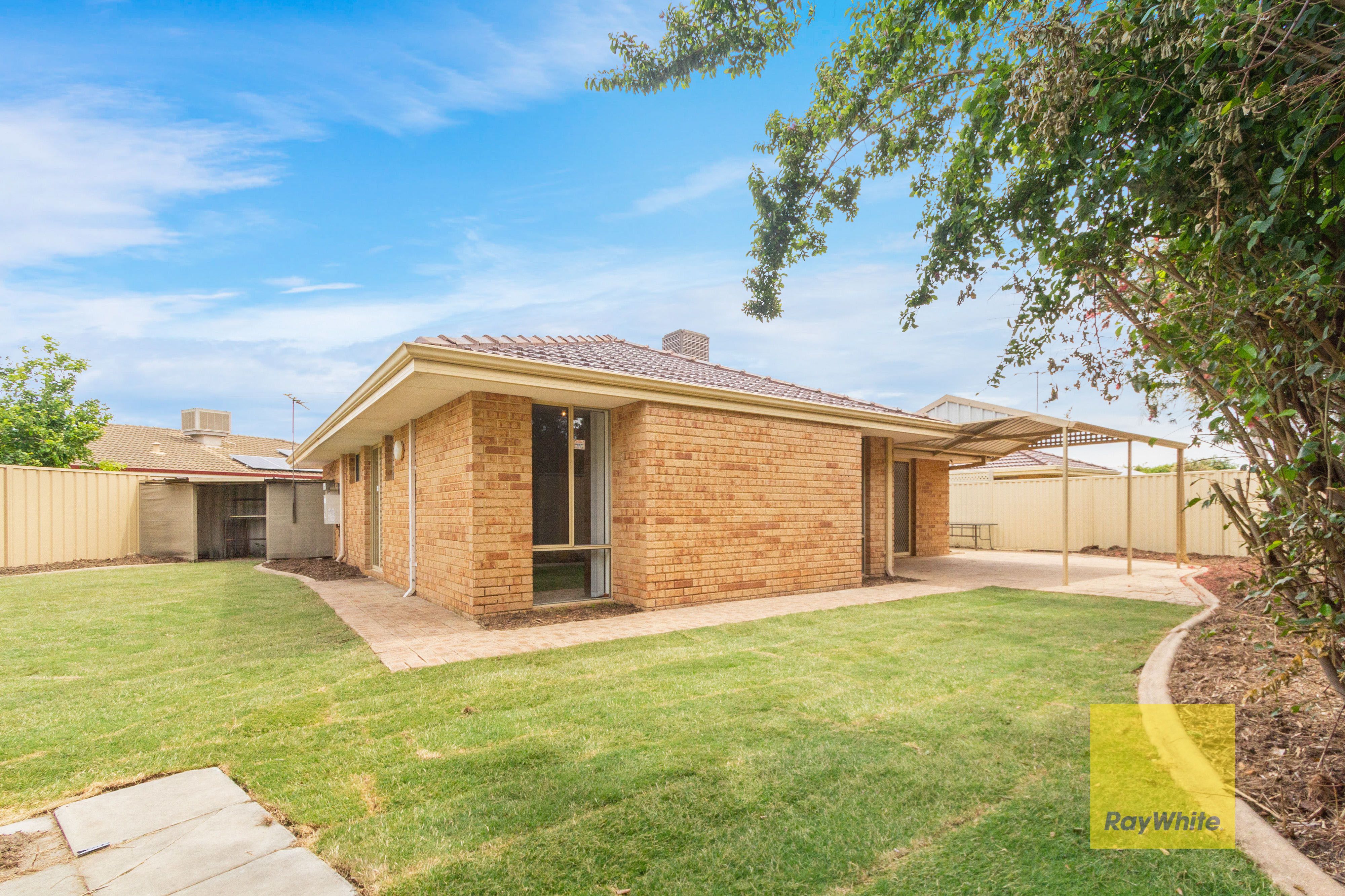5b Crathie Court, Kingsley WA 6026