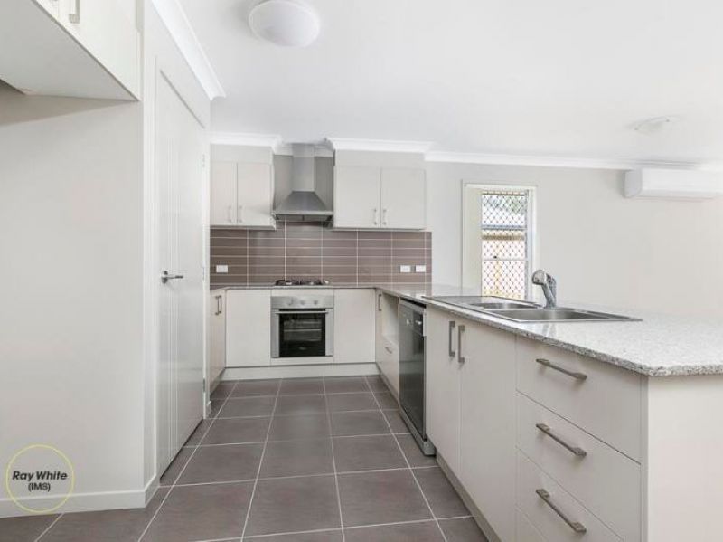 99 Meadows Circuit, Bellbird Park, QLD 4300