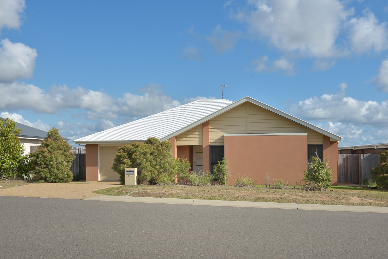 110 Emmadale Drive, New Auckland, QLD 4680