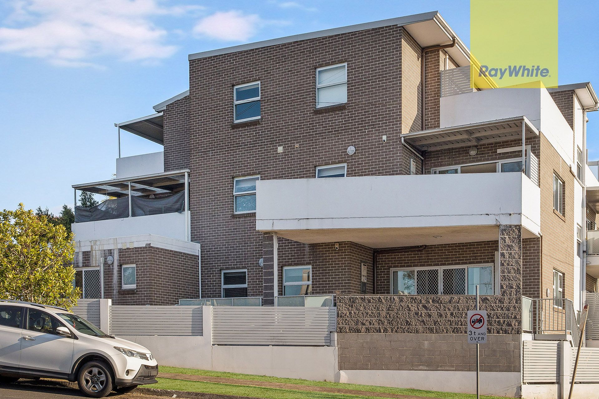 27 Woodville Road, Chester Hill NSW 2162
