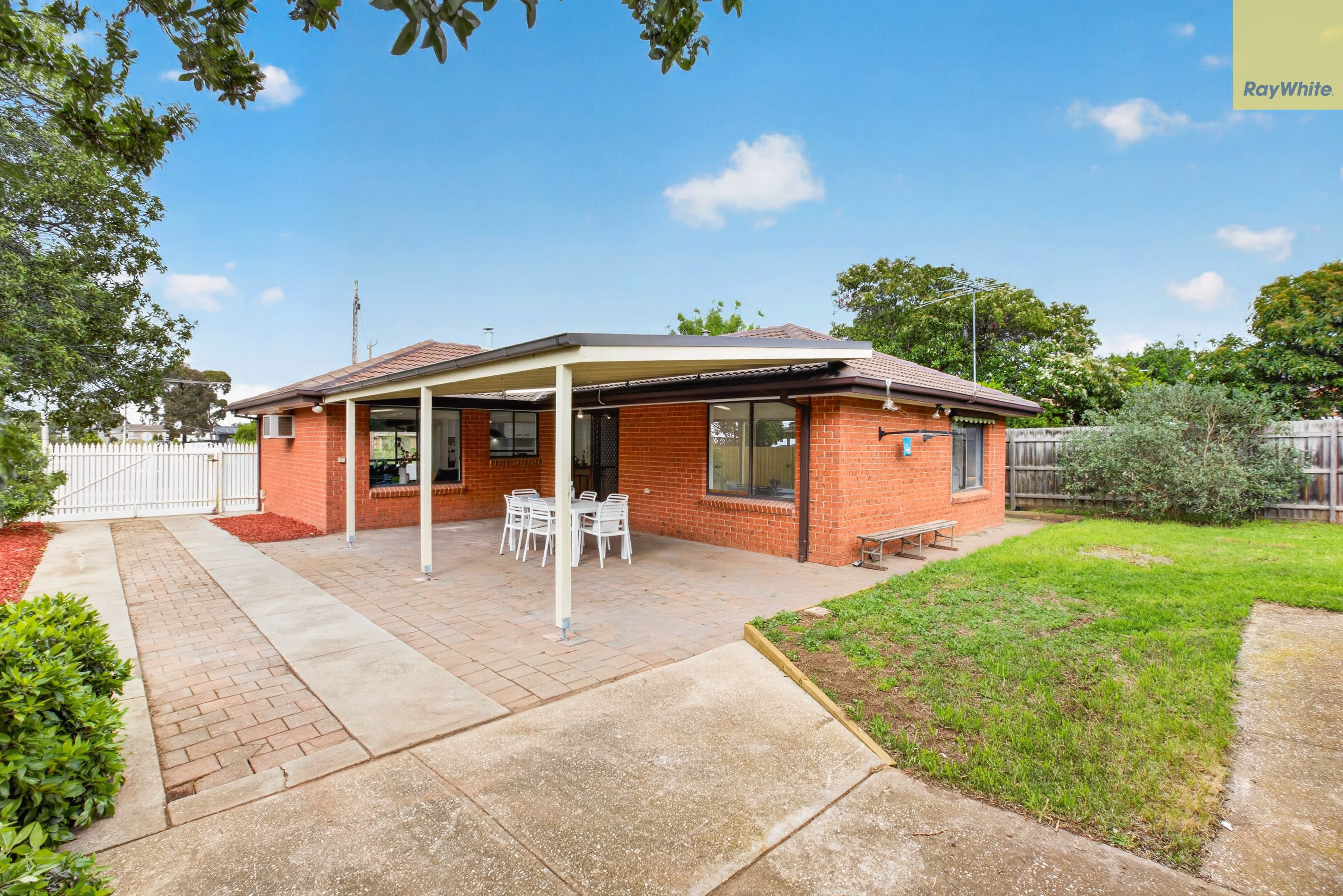 46 Grey Street — photo 15 of 20