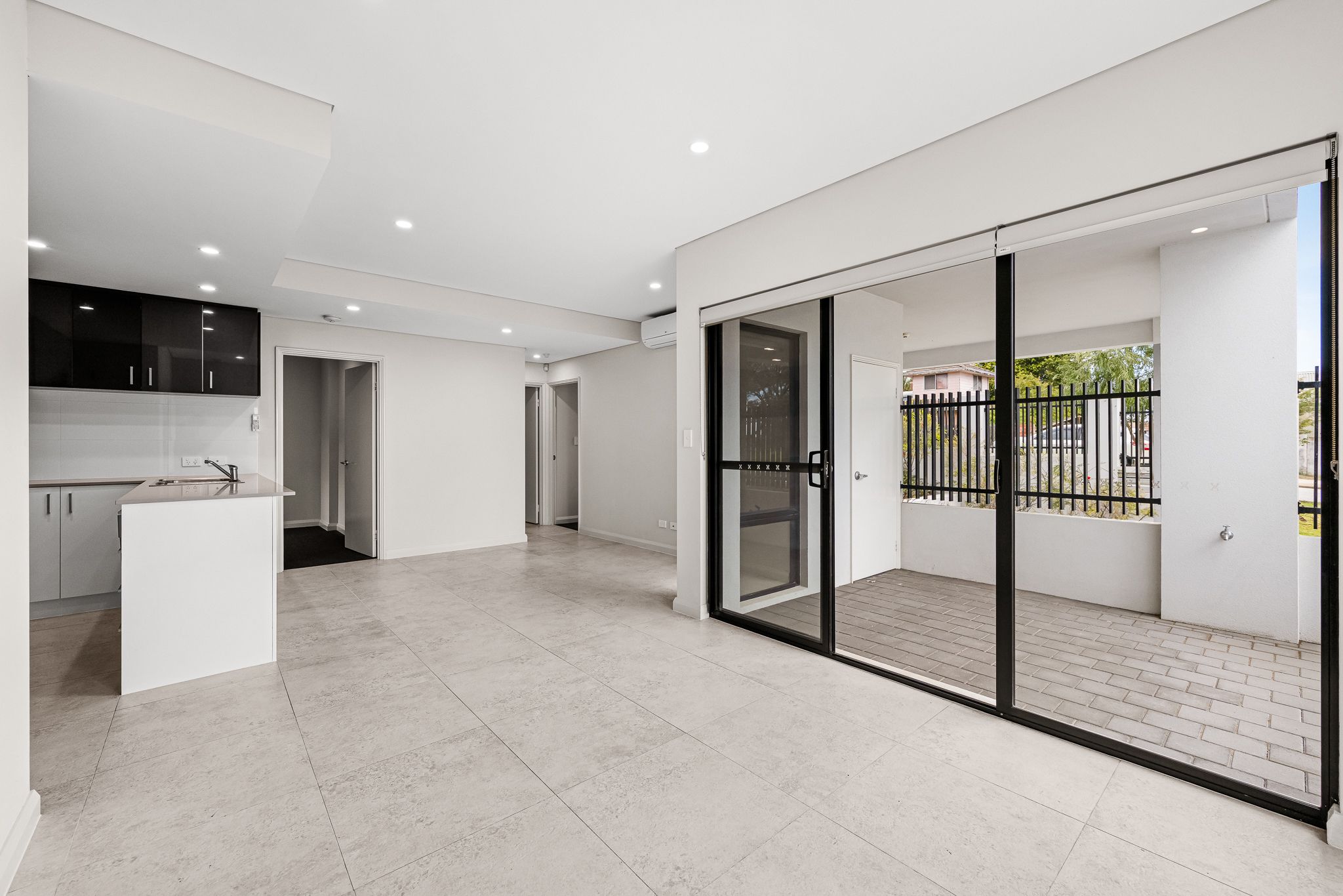 1/389 Daly Street, Cloverdale, WA 6105