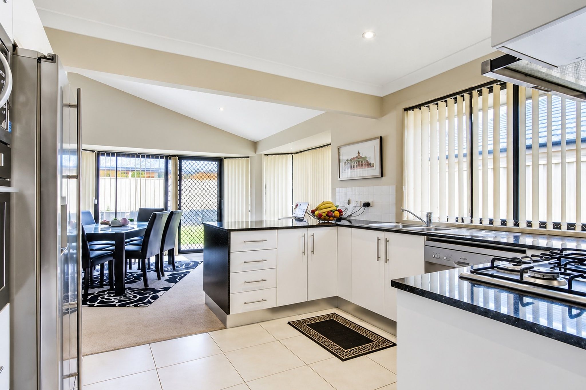 1 Boonderoo Avenue — photo 4 of 7