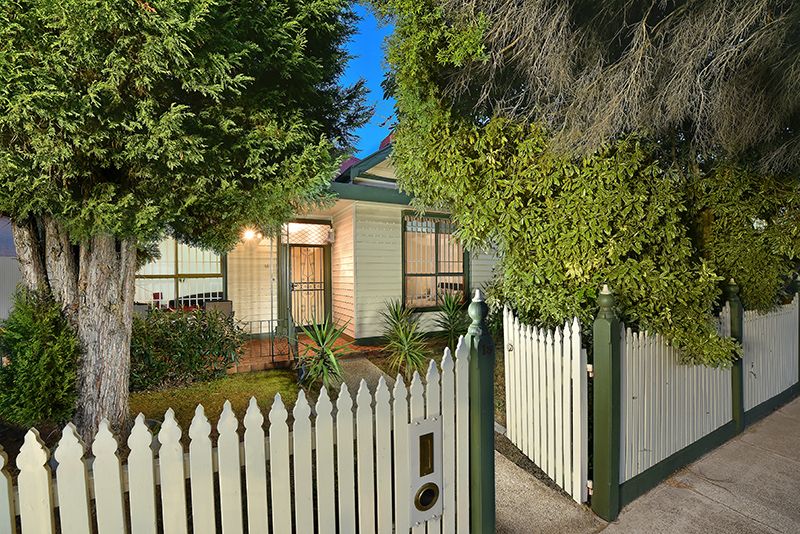 18 Barrow Street, Coburg, VIC 3058